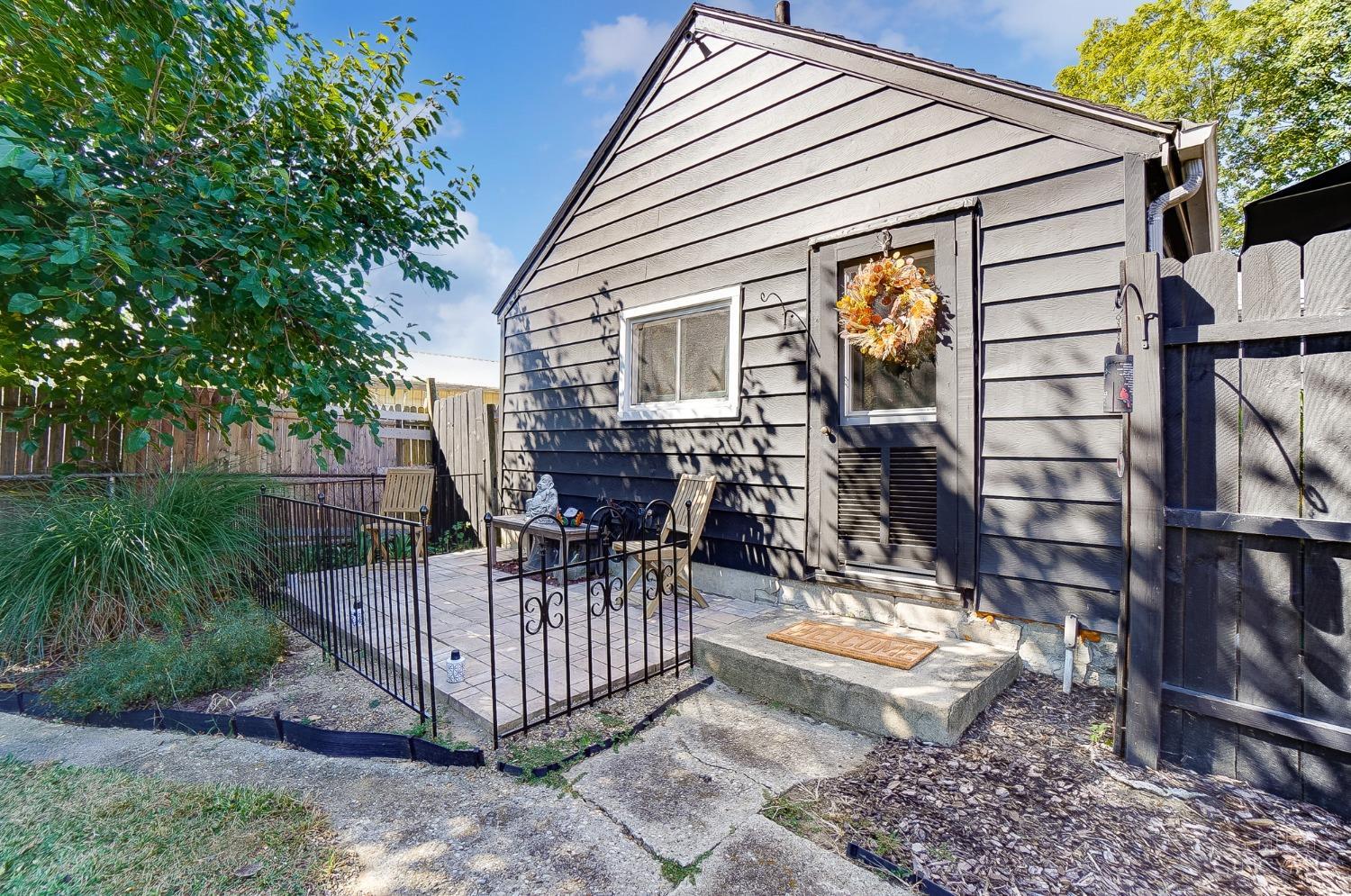 11 Gideon Road