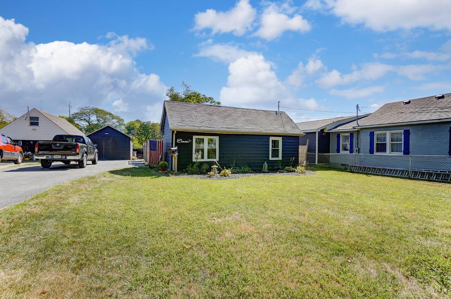 11 Gideon Road