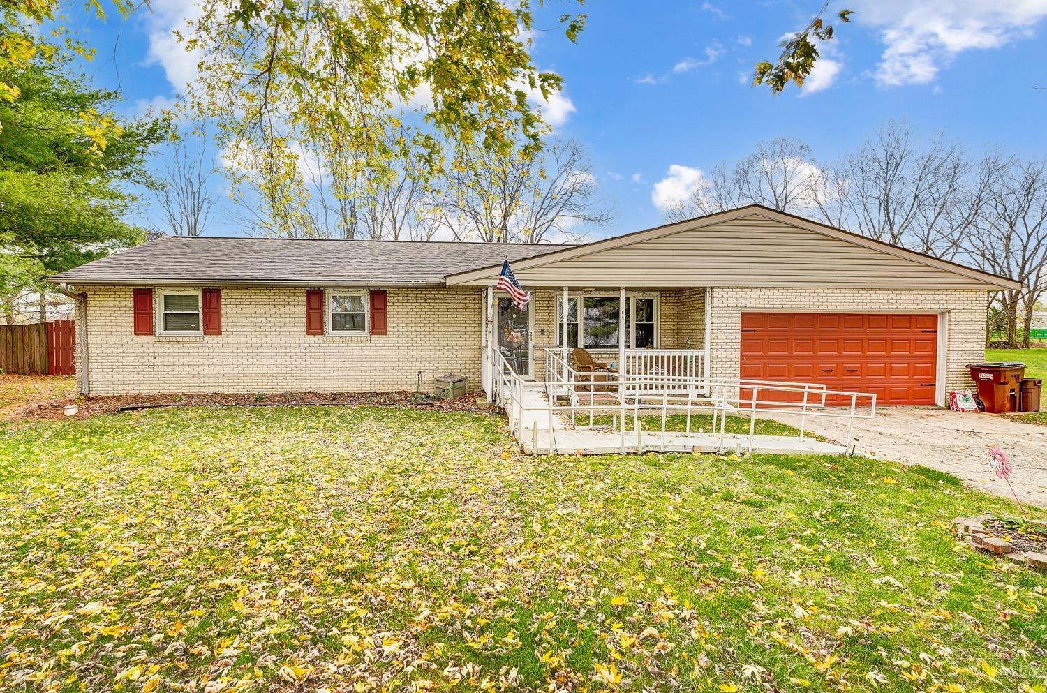 647 W Crescent Lane