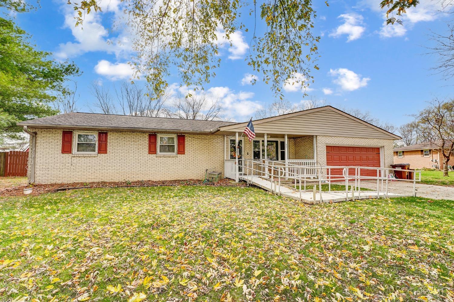 647 W Crescent Lane