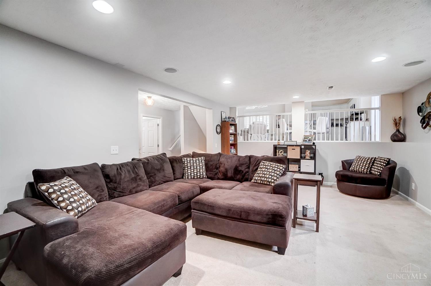 76 Hillcrest Drive