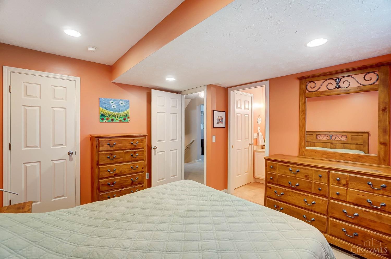 76 Hillcrest Drive