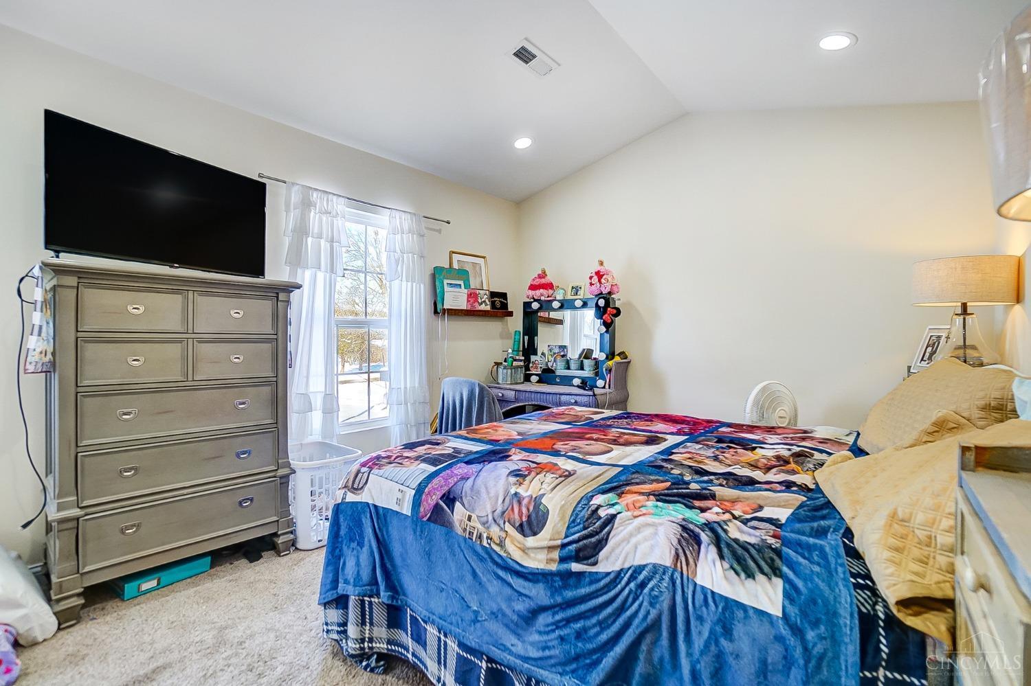 5642 Horseshoe Bend Road
