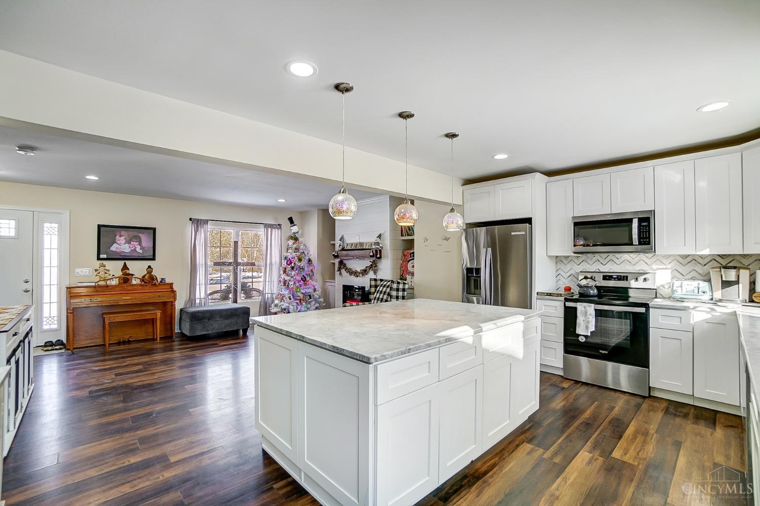 5642 Horseshoe Bend Road