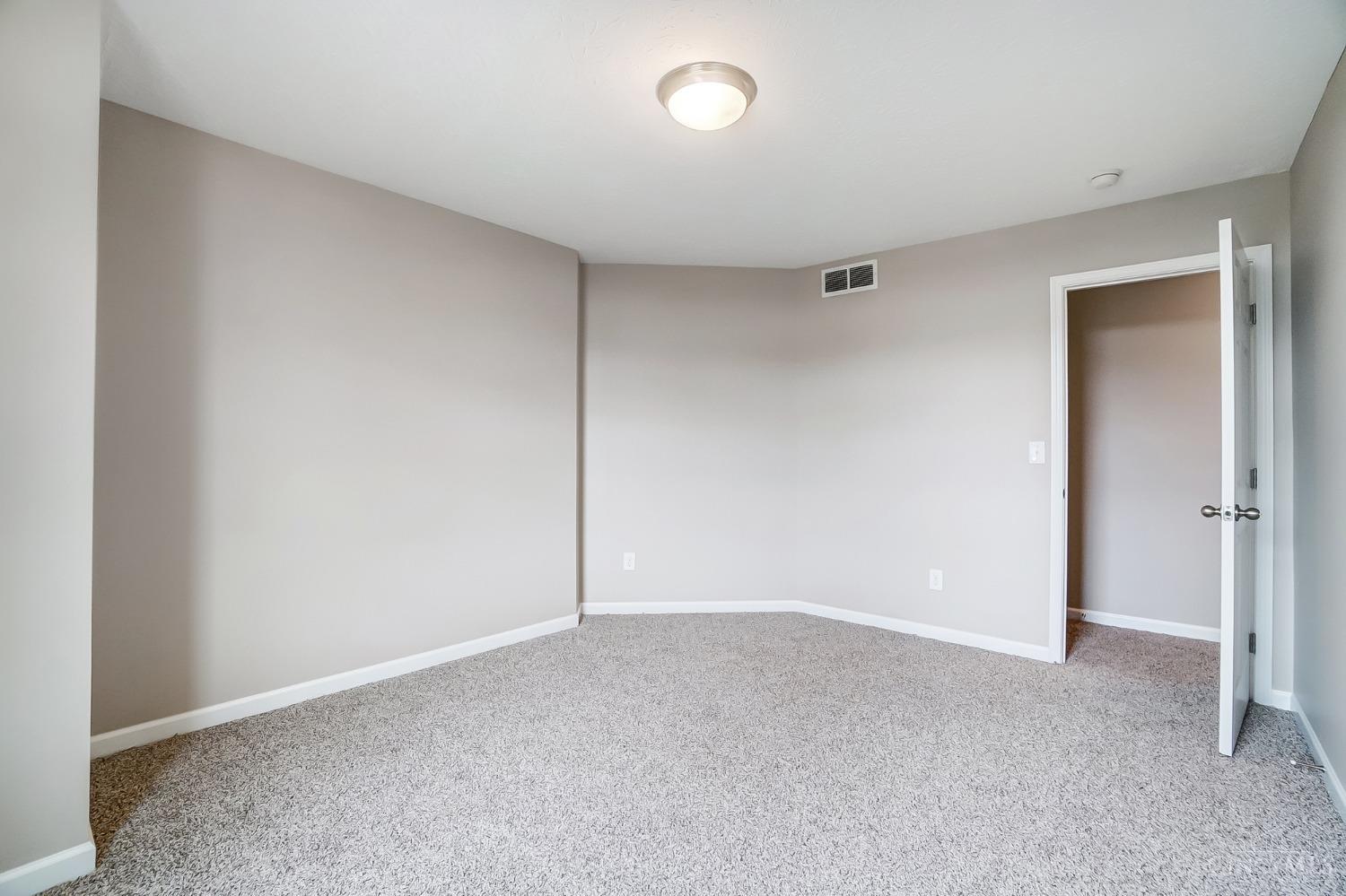 3548 Mourning Dove Woods