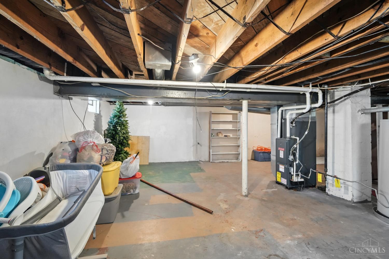 1102 E Lindsey Avenue