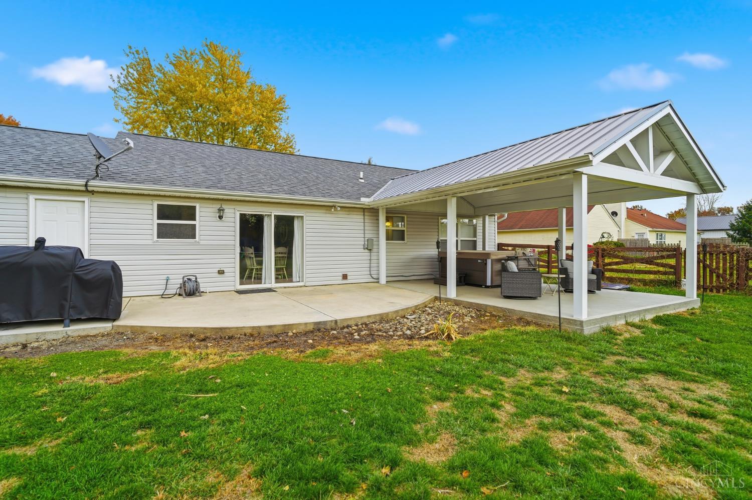 9255 Arrowcreek Drive