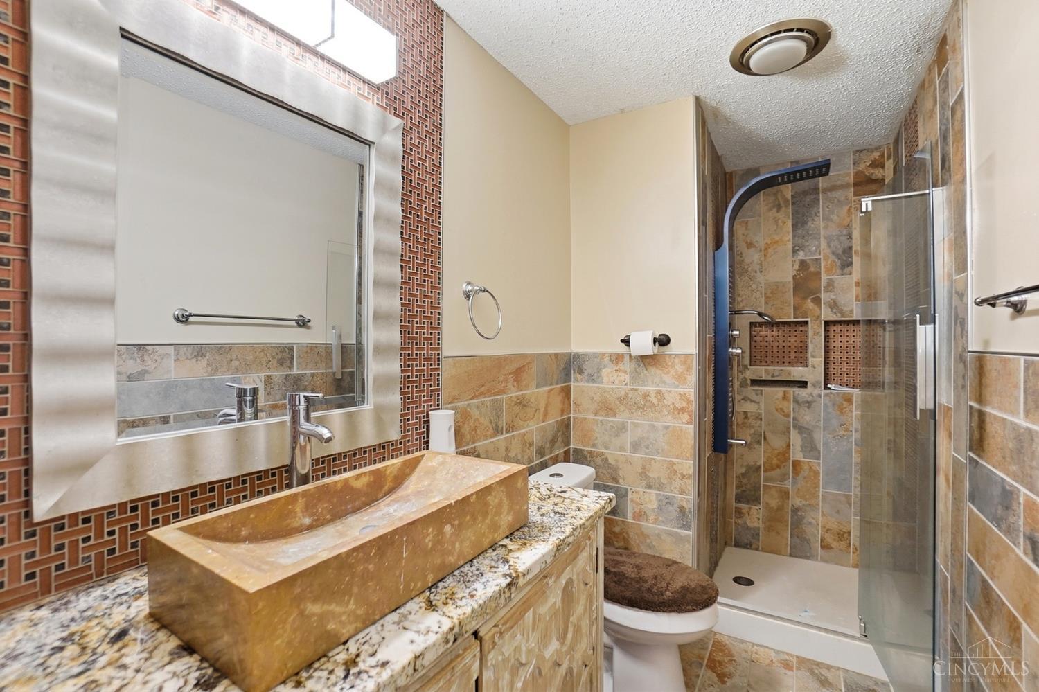 6042 Cinnamon Tree Court