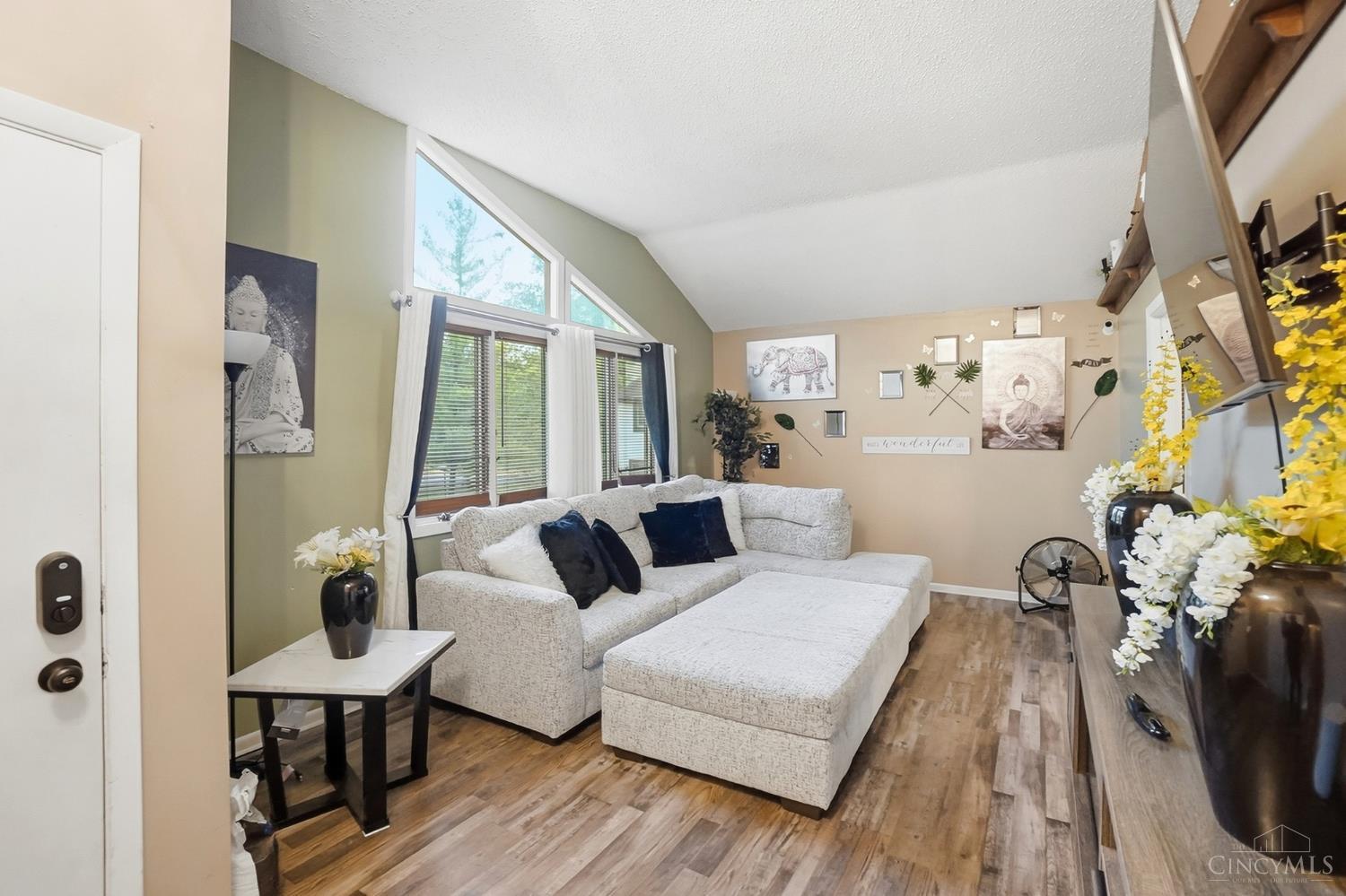 6042 Cinnamon Tree Court