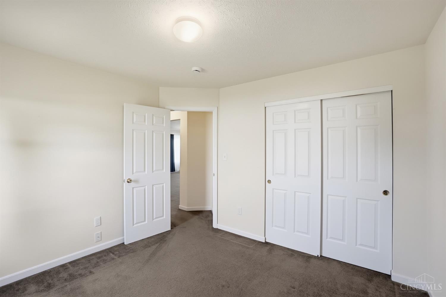 22 Meadowcrest Drive