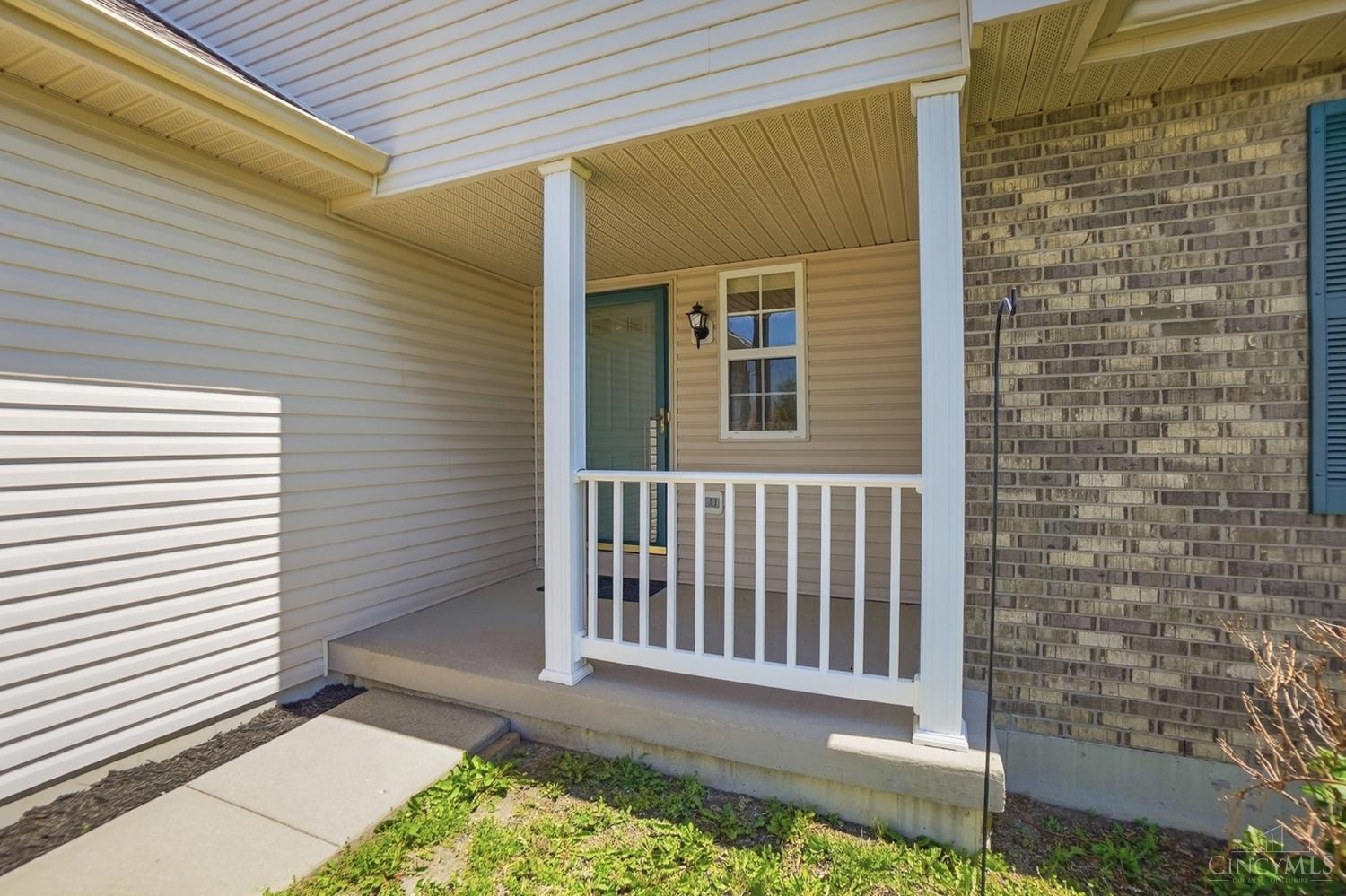 22 Meadowcrest Drive