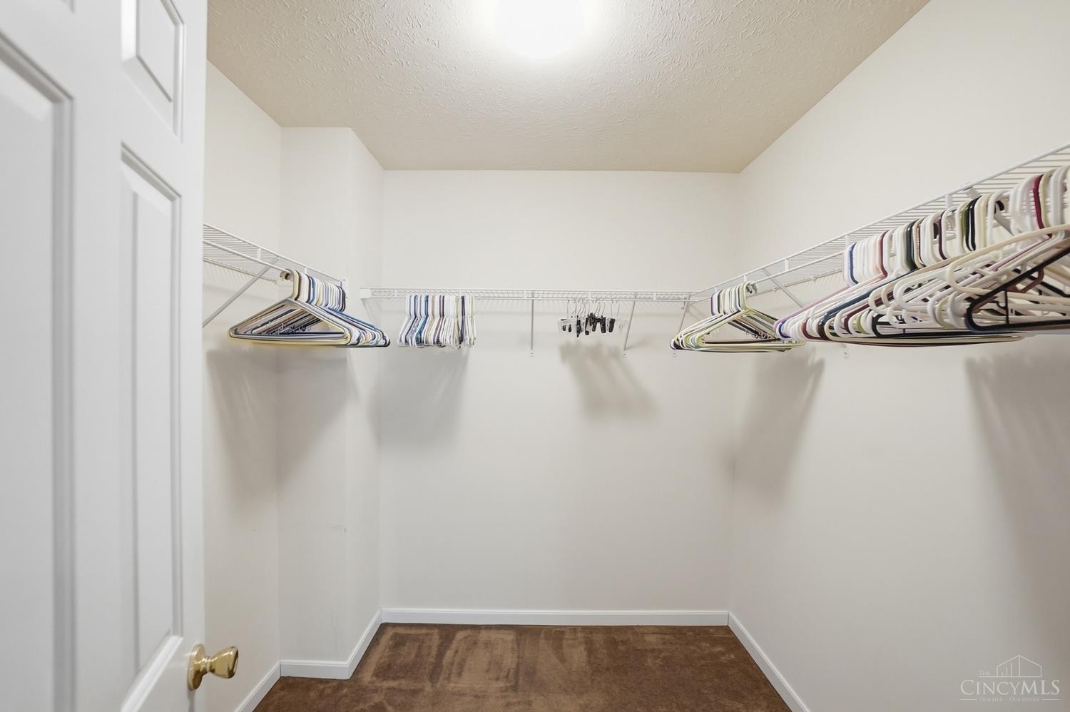 22 Meadowcrest Drive