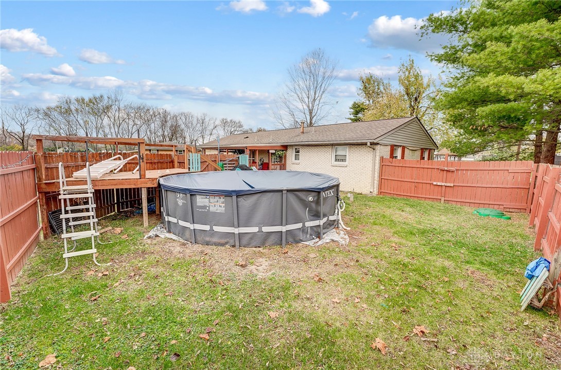 647 W Crescent Lane