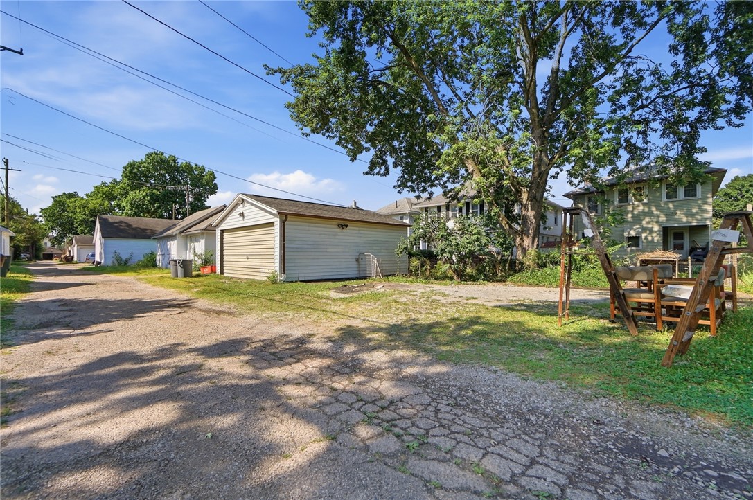 111 N Sutphin Street