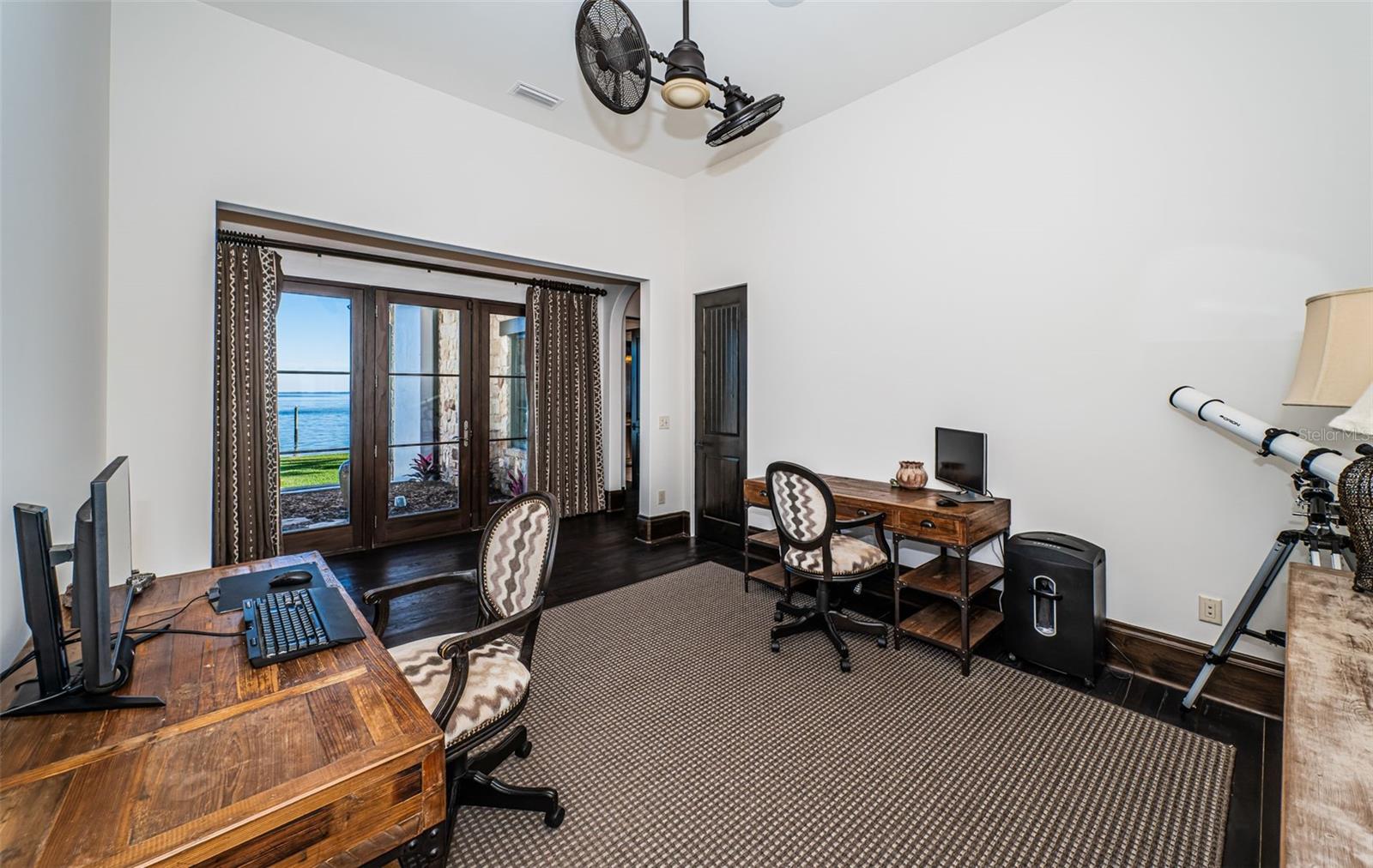 3901 BAYSHORE BLVD NE