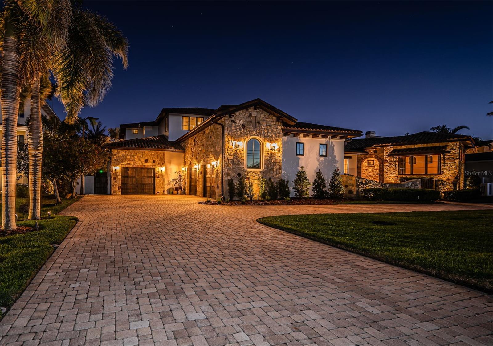 3901 BAYSHORE BLVD NE