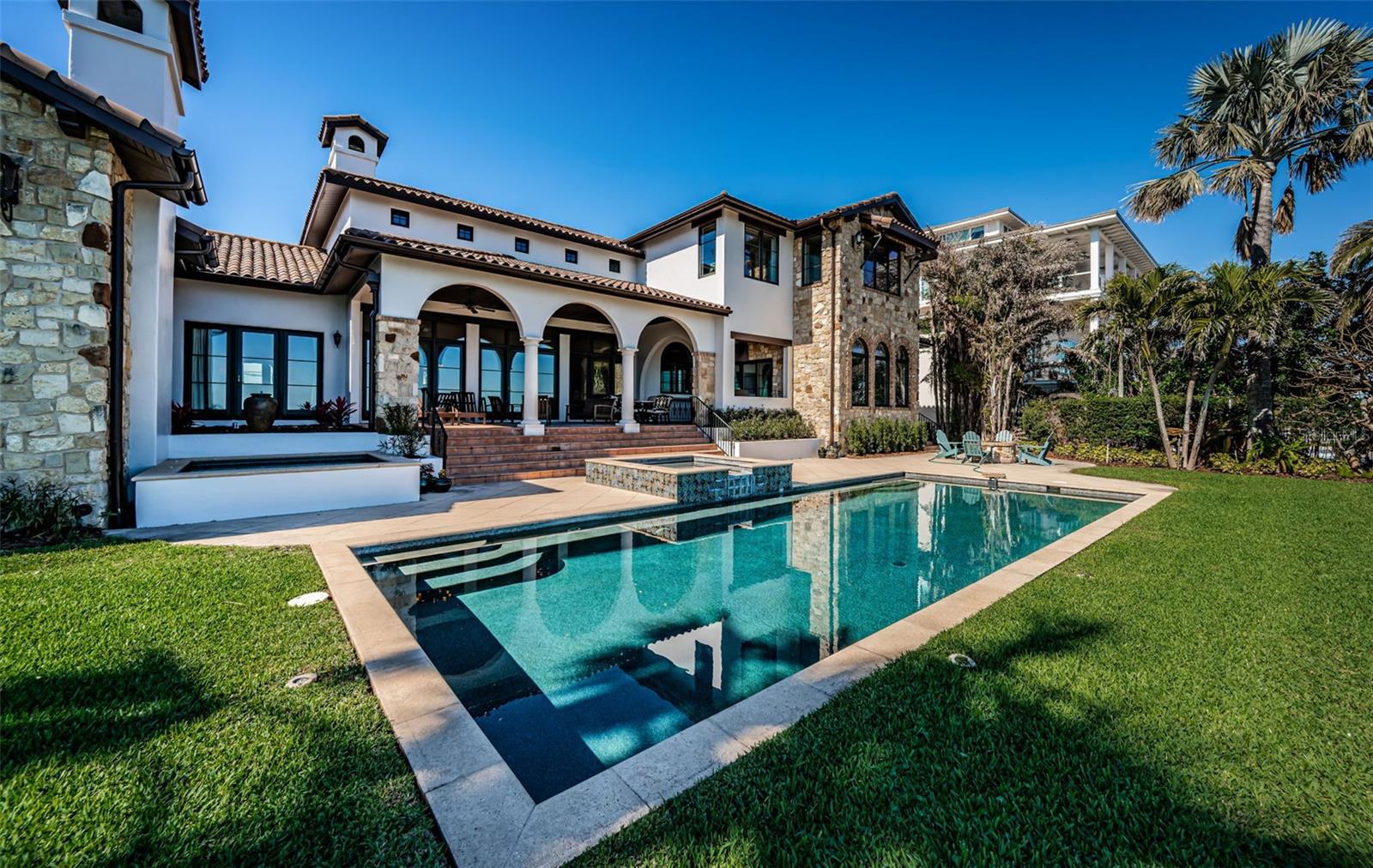 3901 BAYSHORE BLVD NE