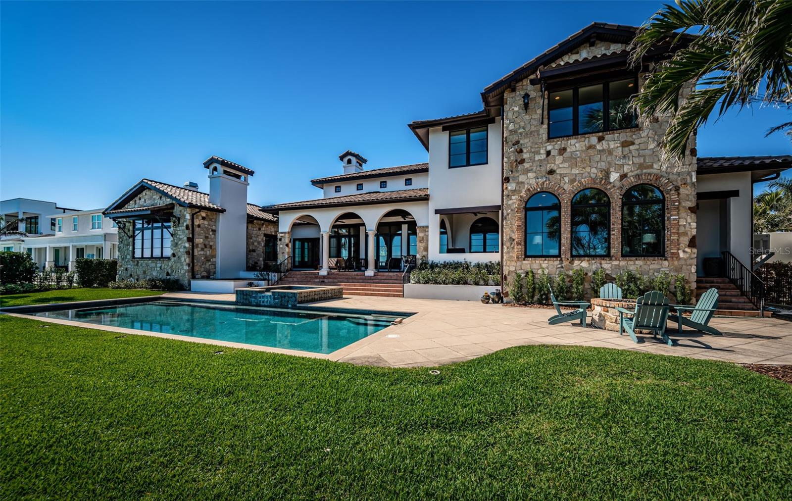 3901 BAYSHORE BLVD NE