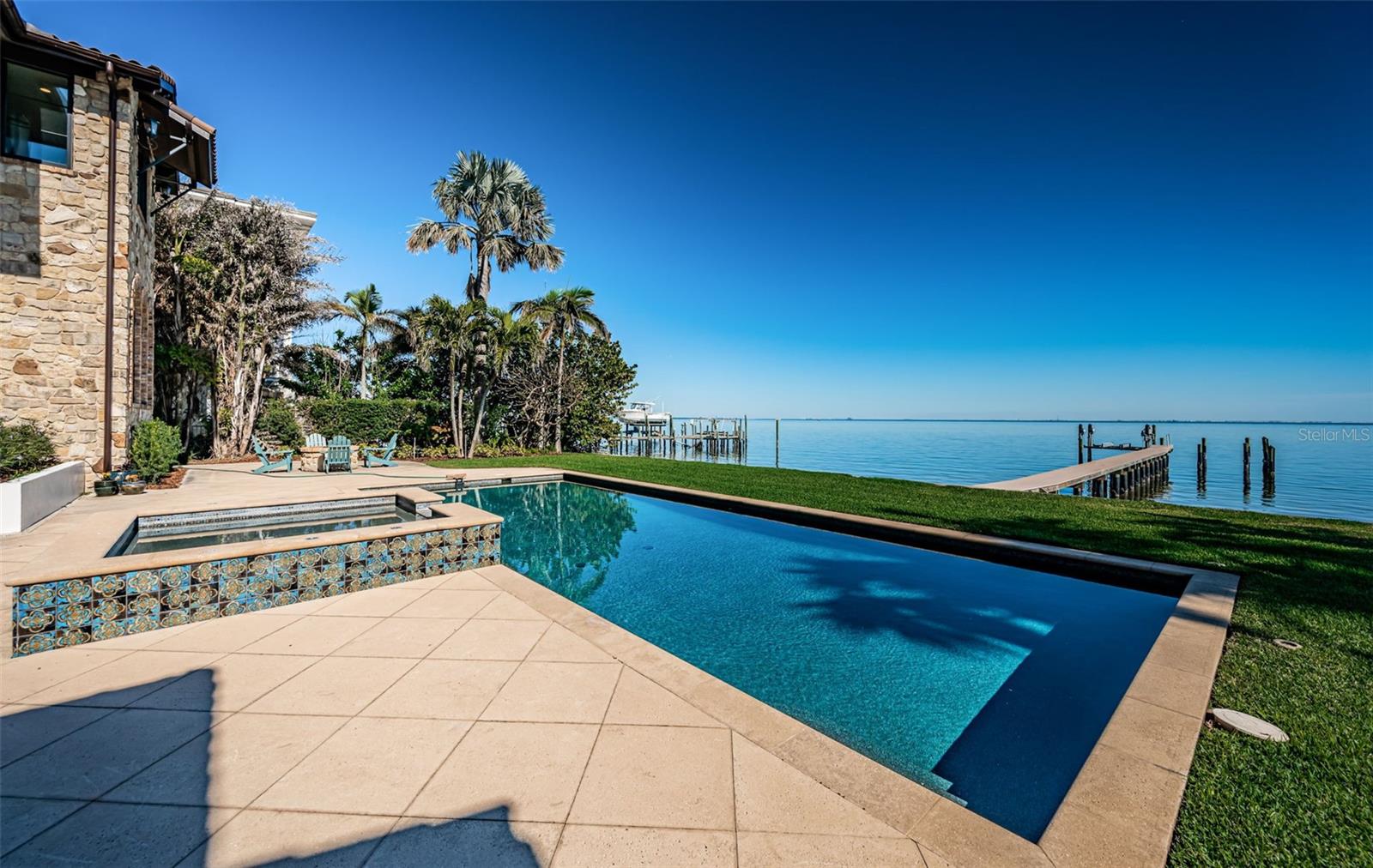 3901 BAYSHORE BLVD NE