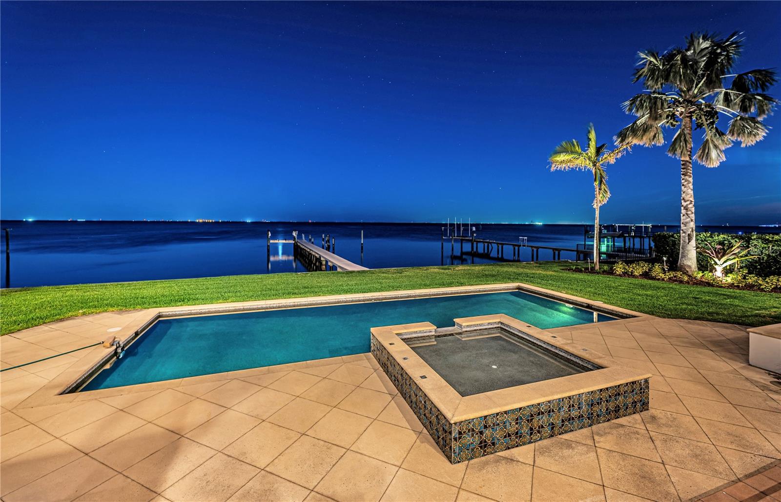 3901 BAYSHORE BLVD NE