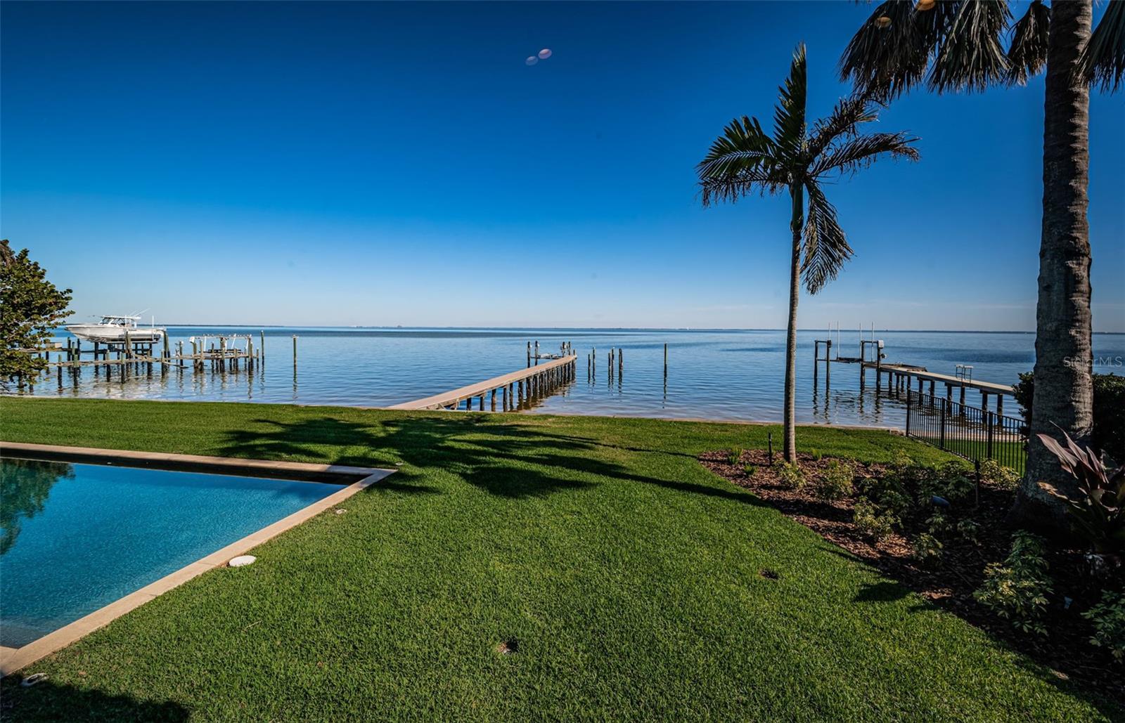 3901 BAYSHORE BLVD NE