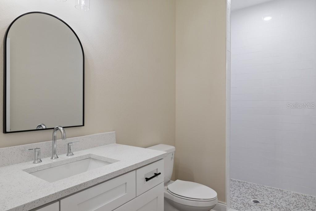 4208 N MANHATTAN AVE #2