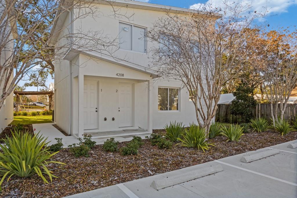 4208 N MANHATTAN AVE #2