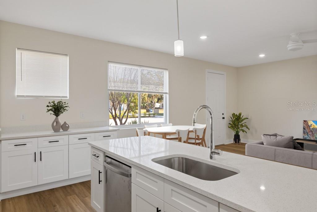 4208 N MANHATTAN AVE #2