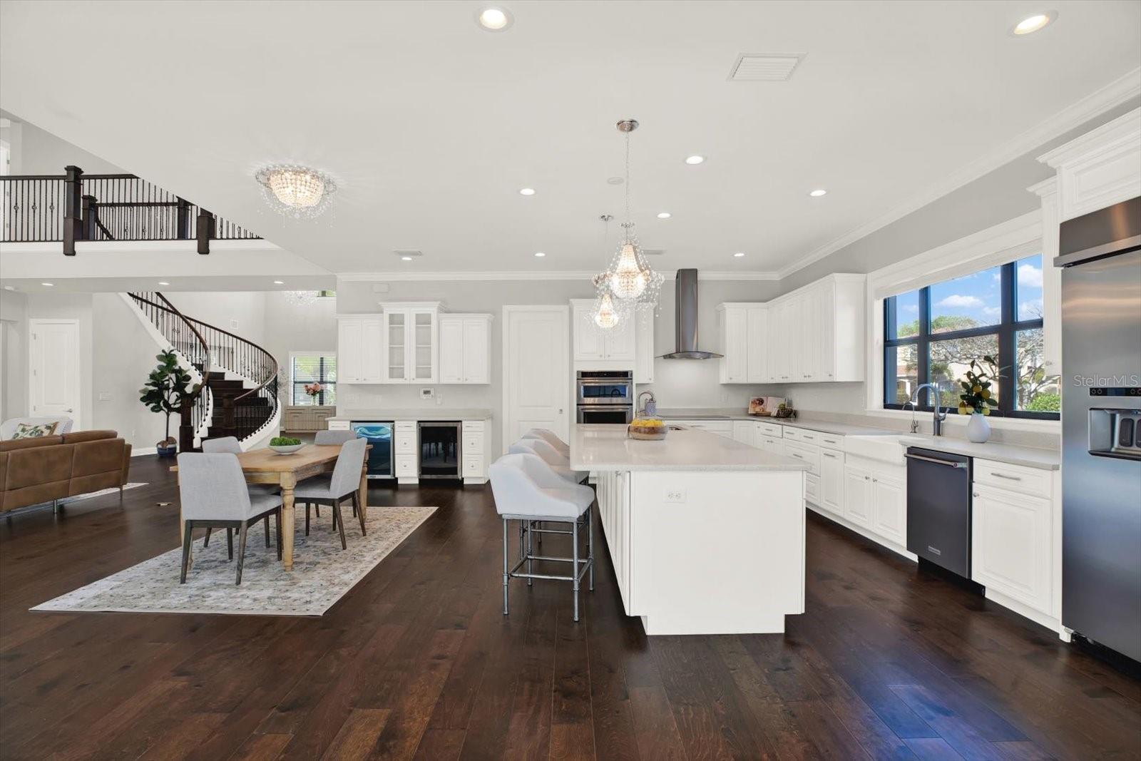 3600 W SAN LUIS ST