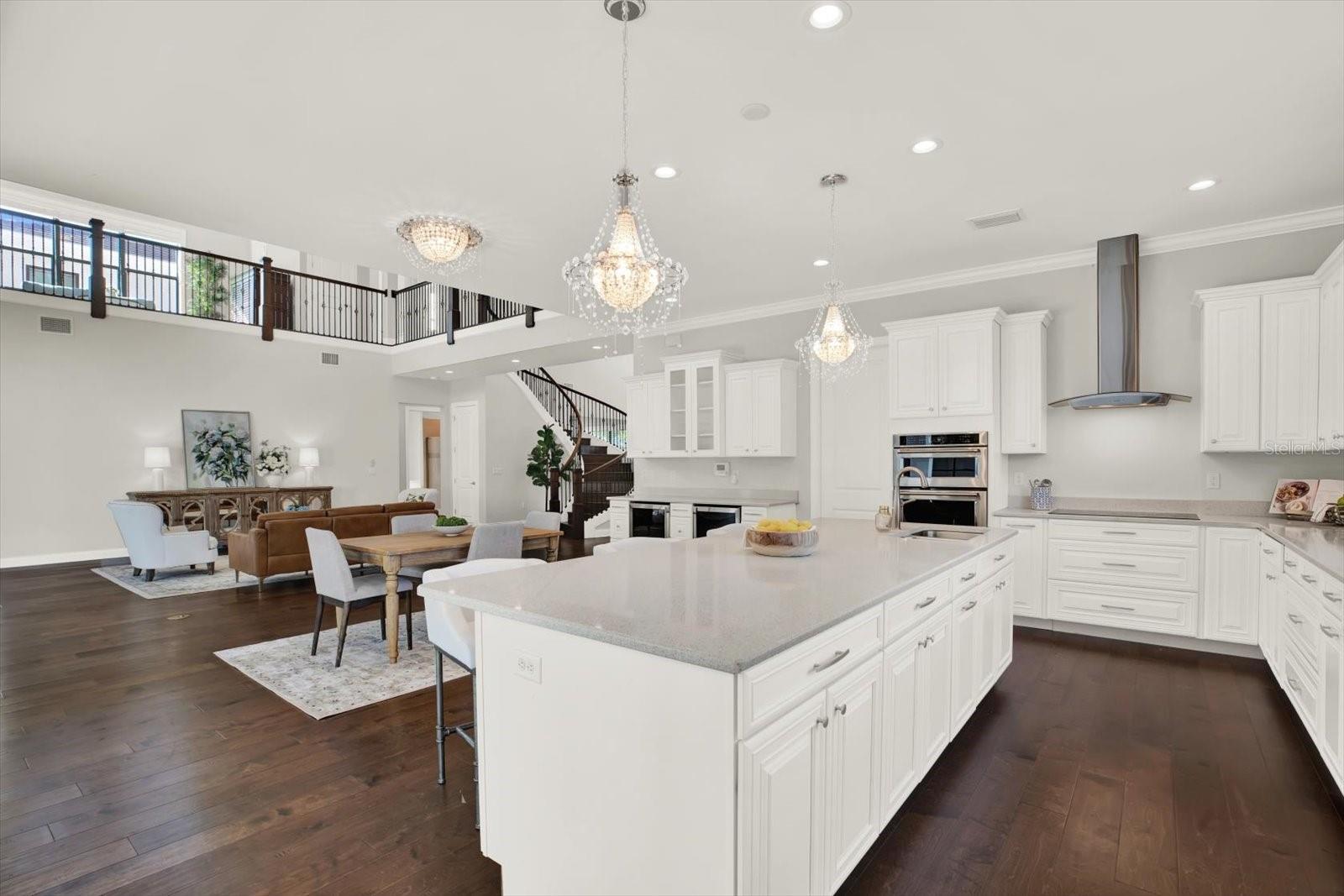 3600 W SAN LUIS ST