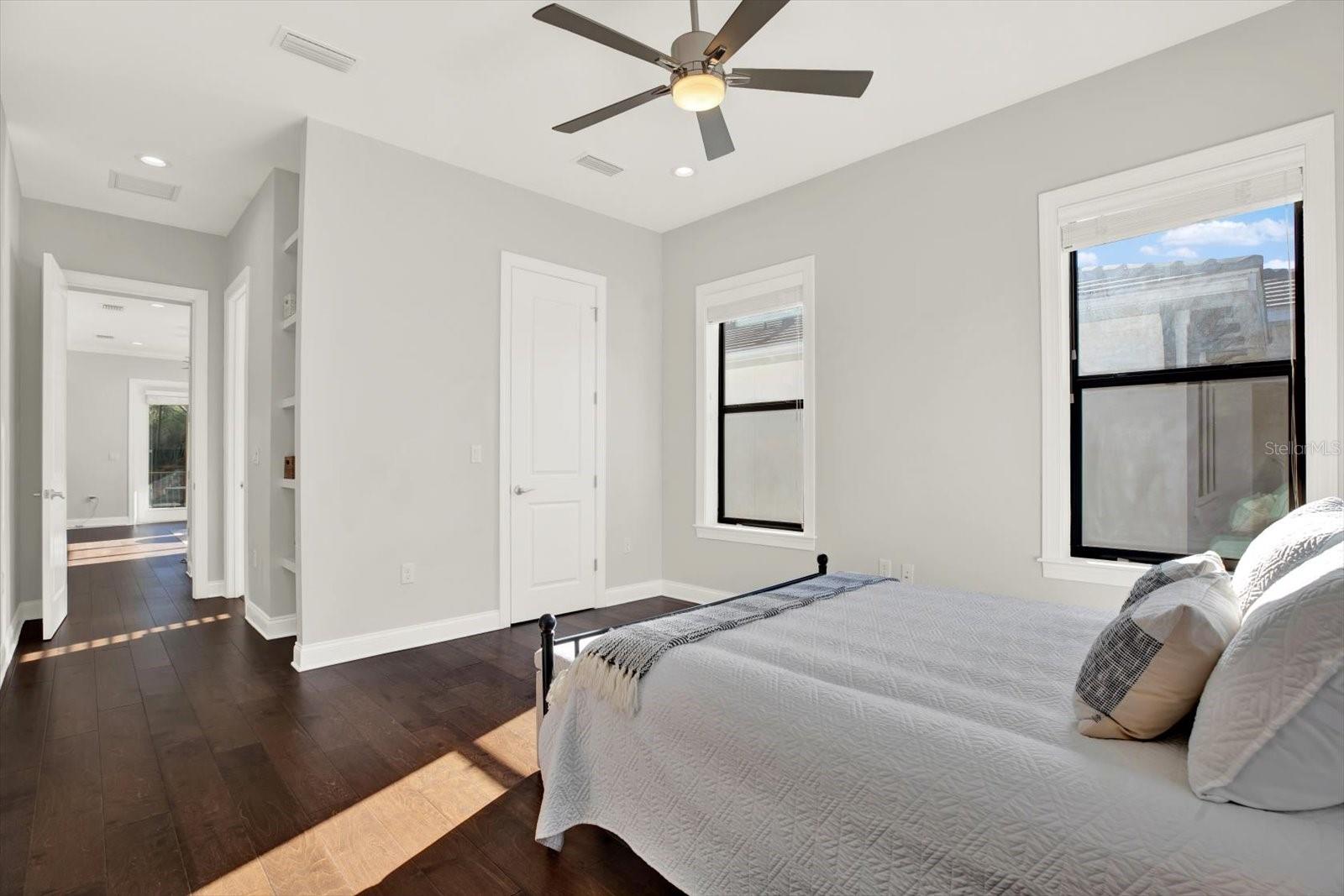 3600 W SAN LUIS ST