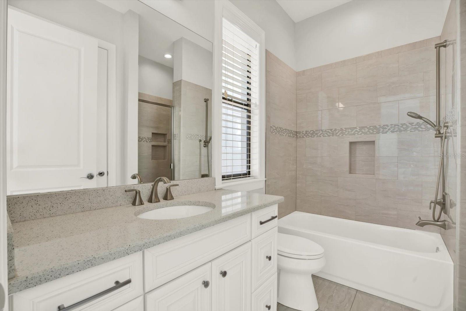 3600 W SAN LUIS ST