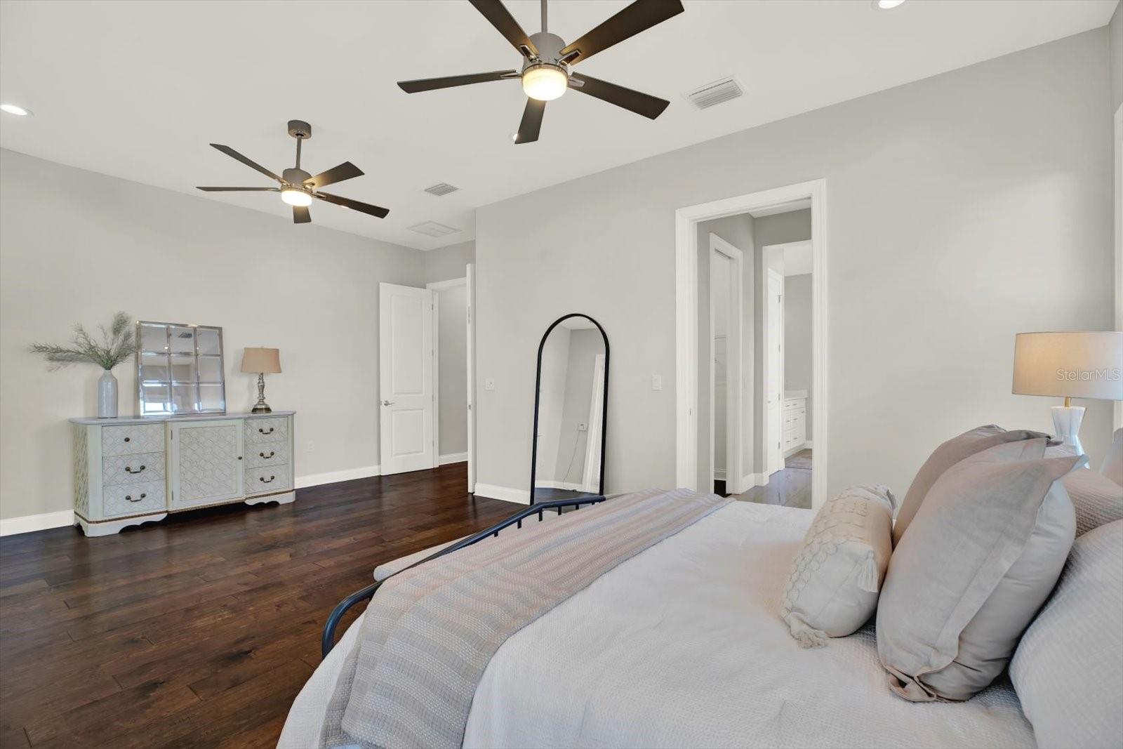 3600 W SAN LUIS ST