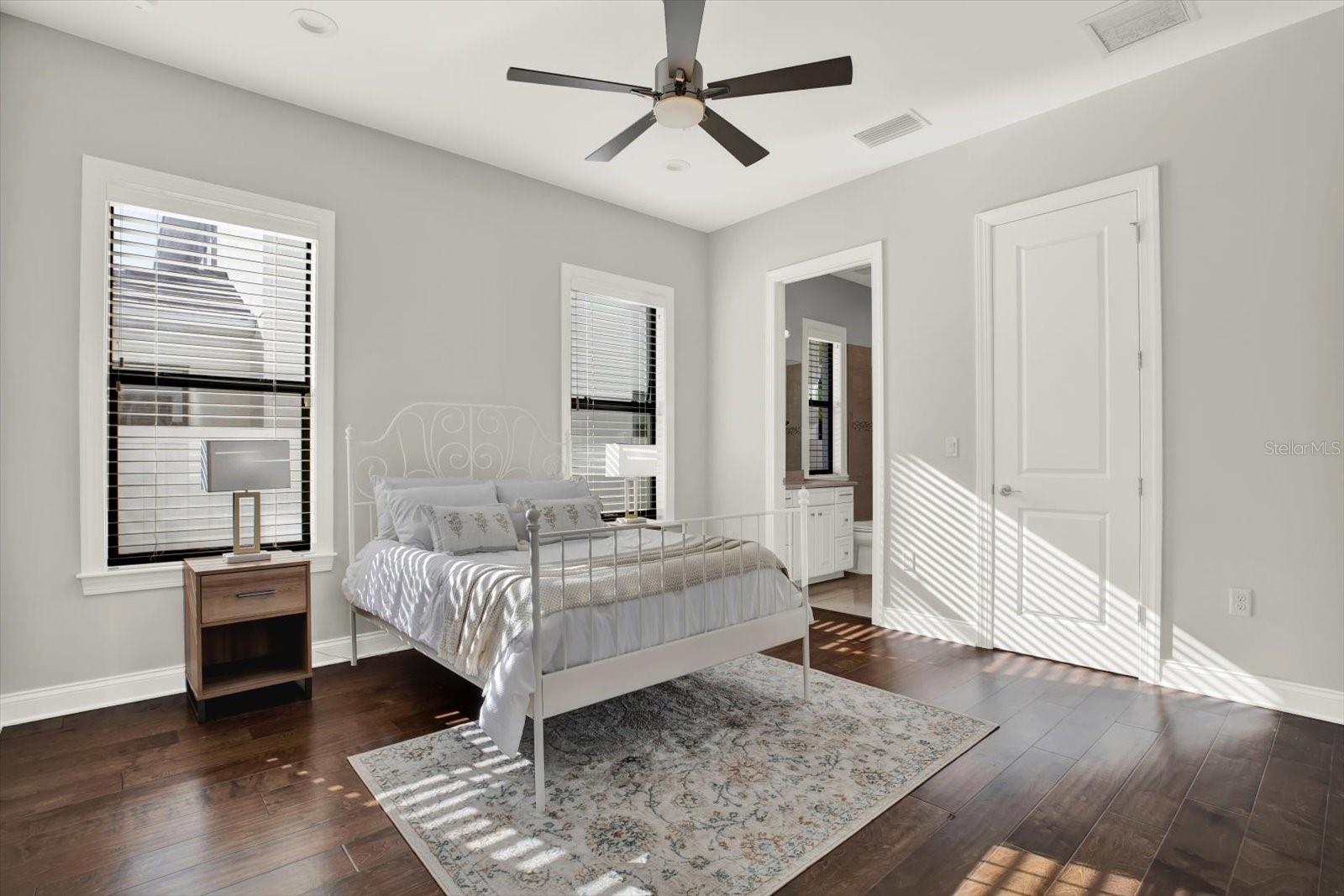 3600 W SAN LUIS ST