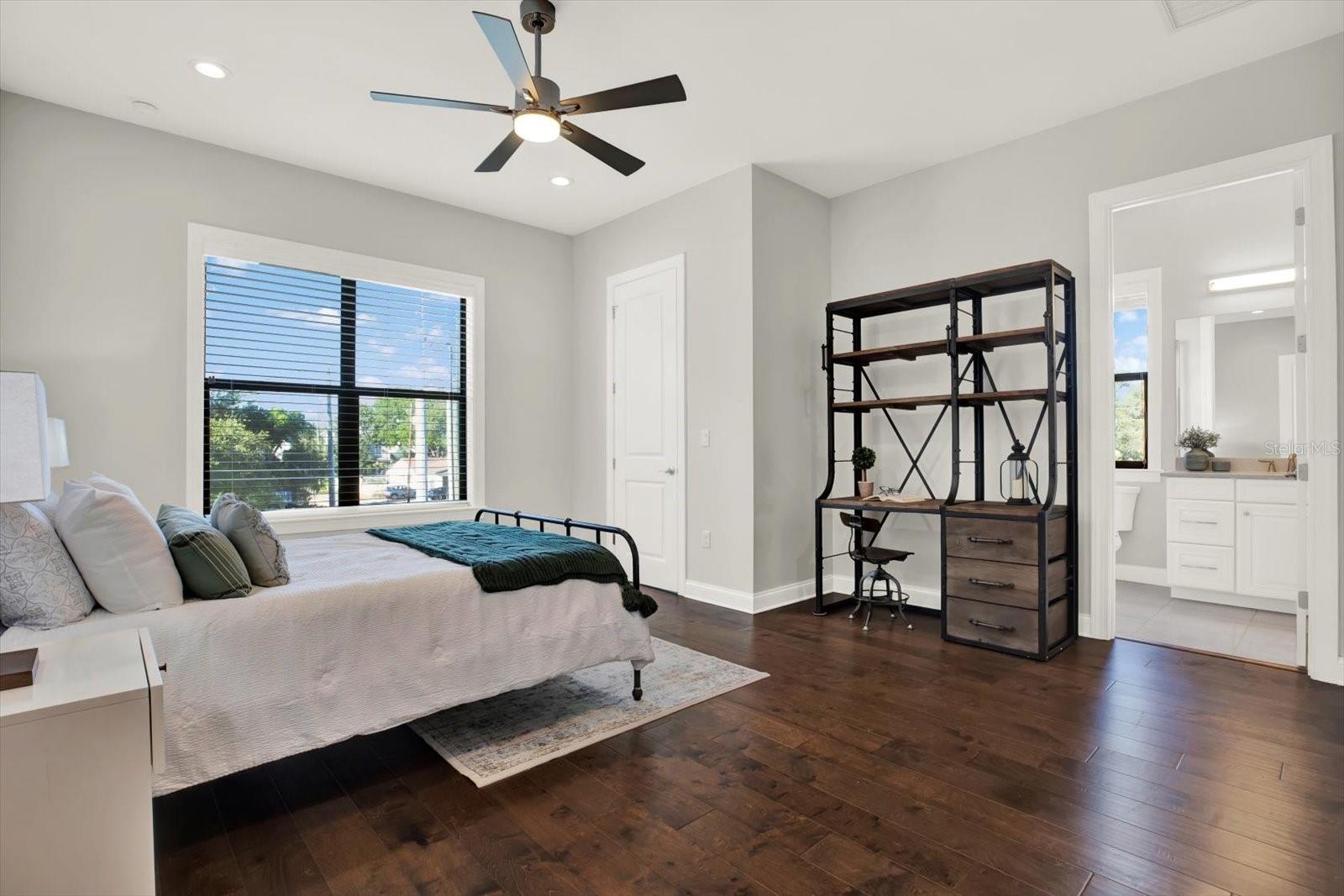 3600 W SAN LUIS ST