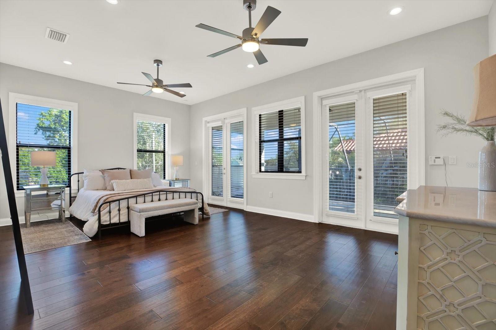 3600 W SAN LUIS ST