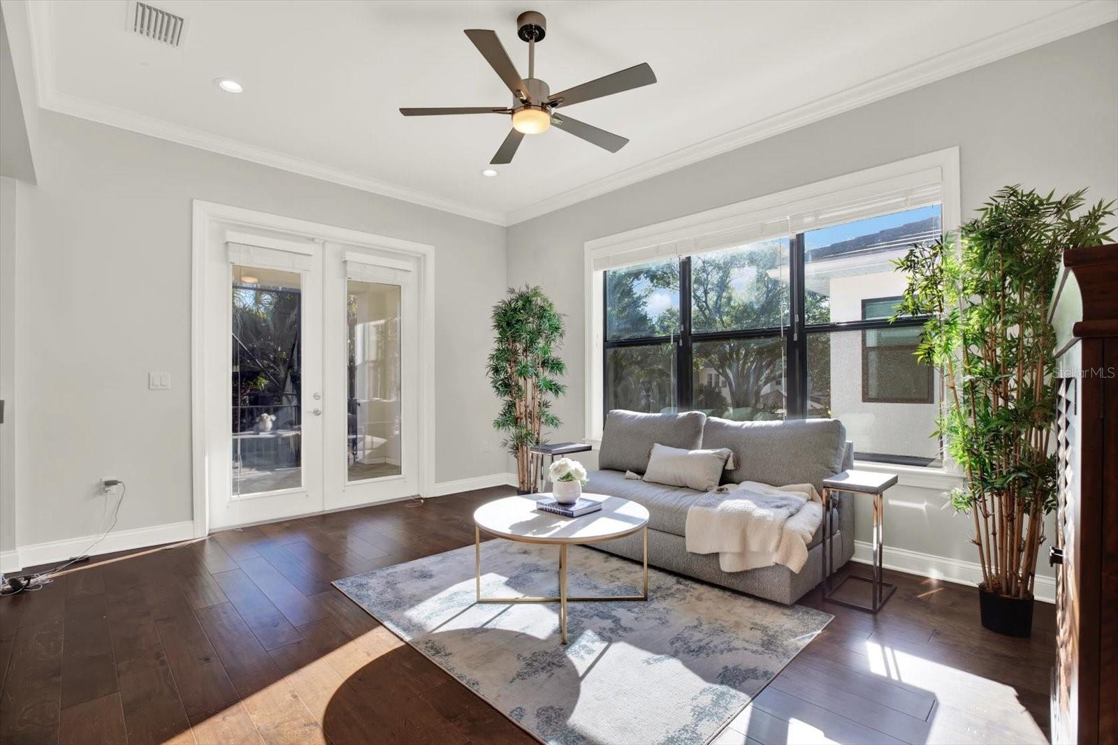 3600 W SAN LUIS ST