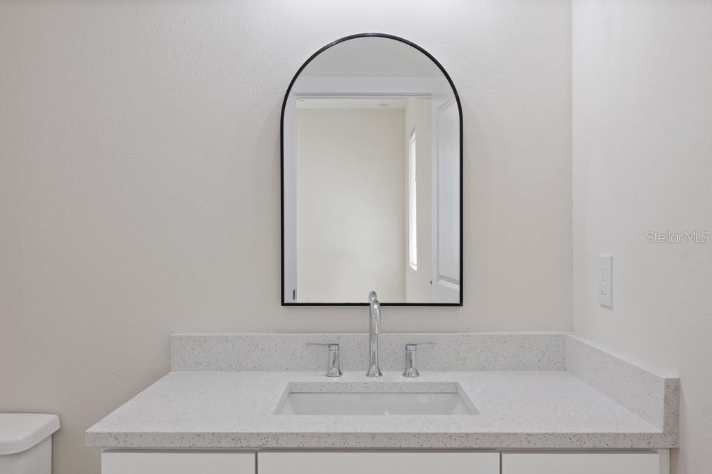 4206 N MANHATTAN AVE #3