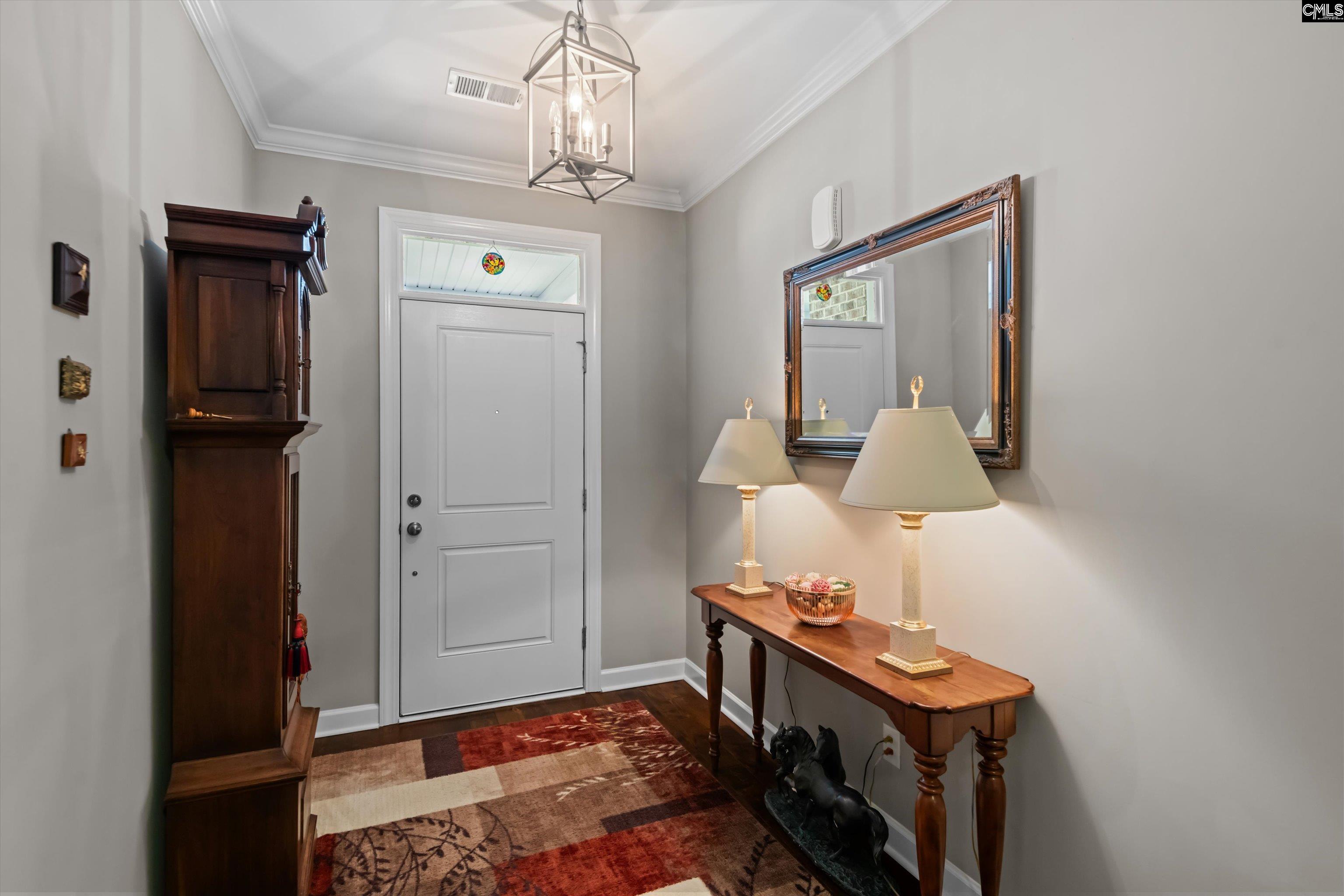 140 Fitzwarin Court