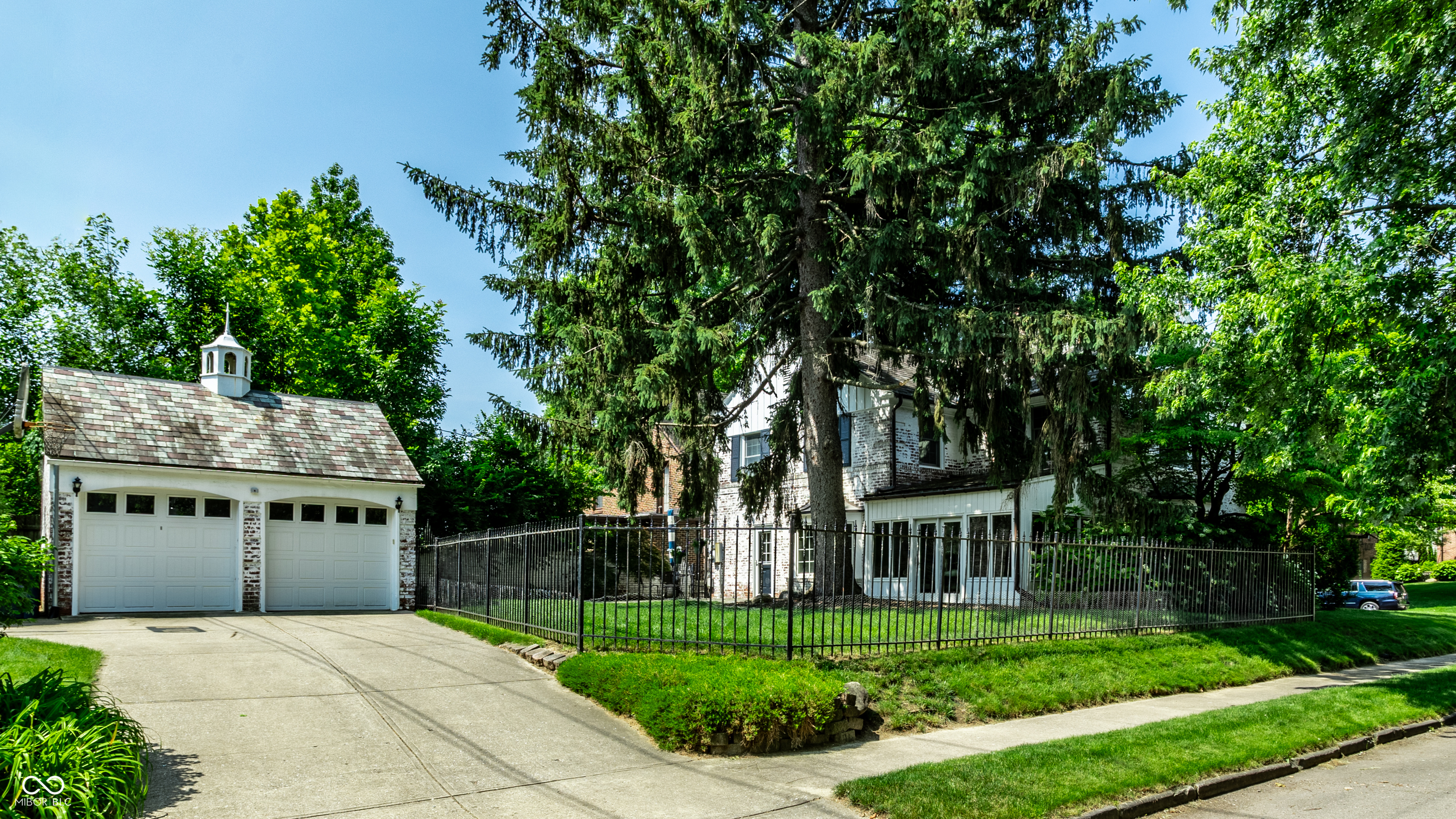 5261 N Pennsylvania Street