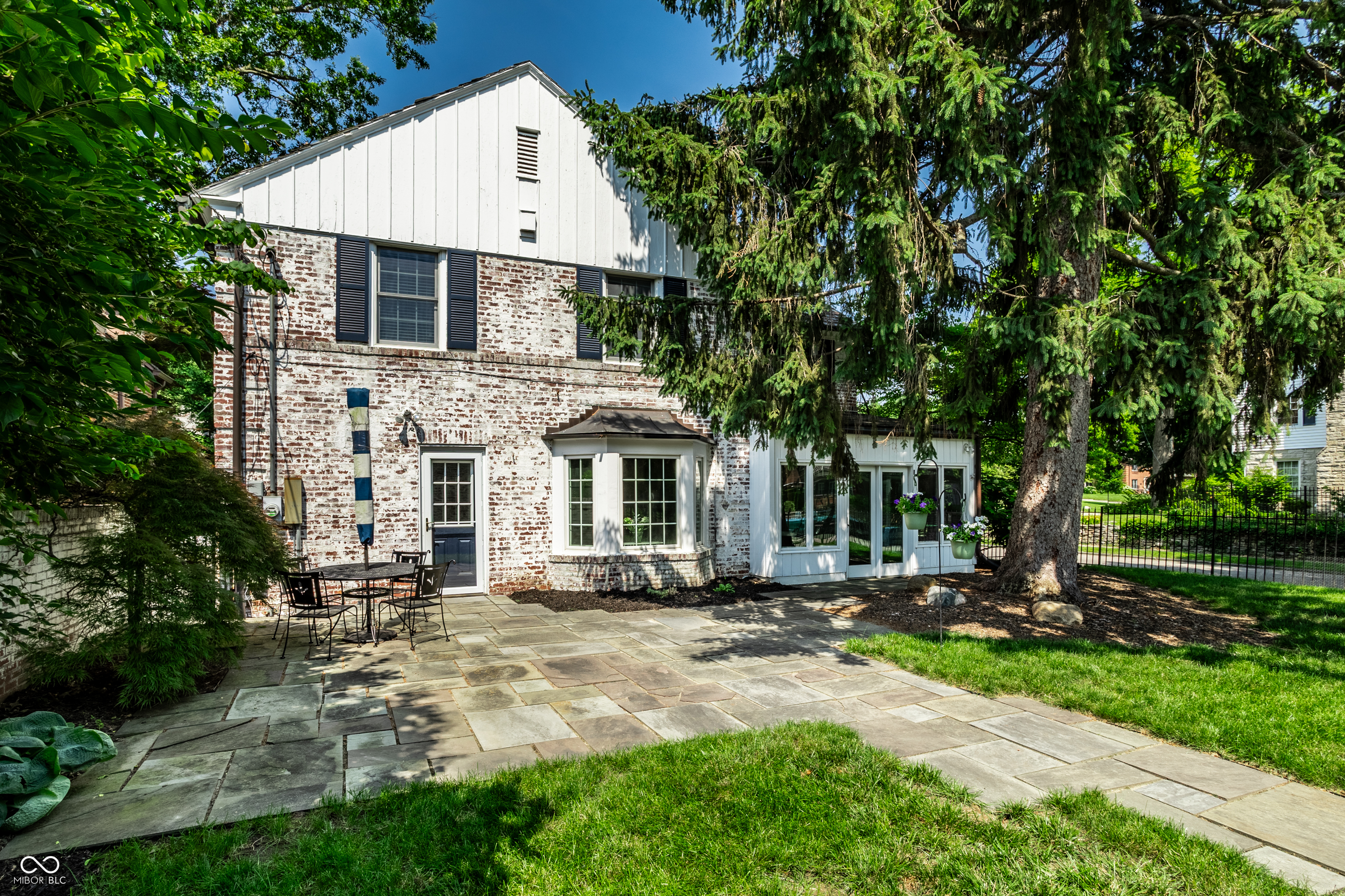 5261 N Pennsylvania Street