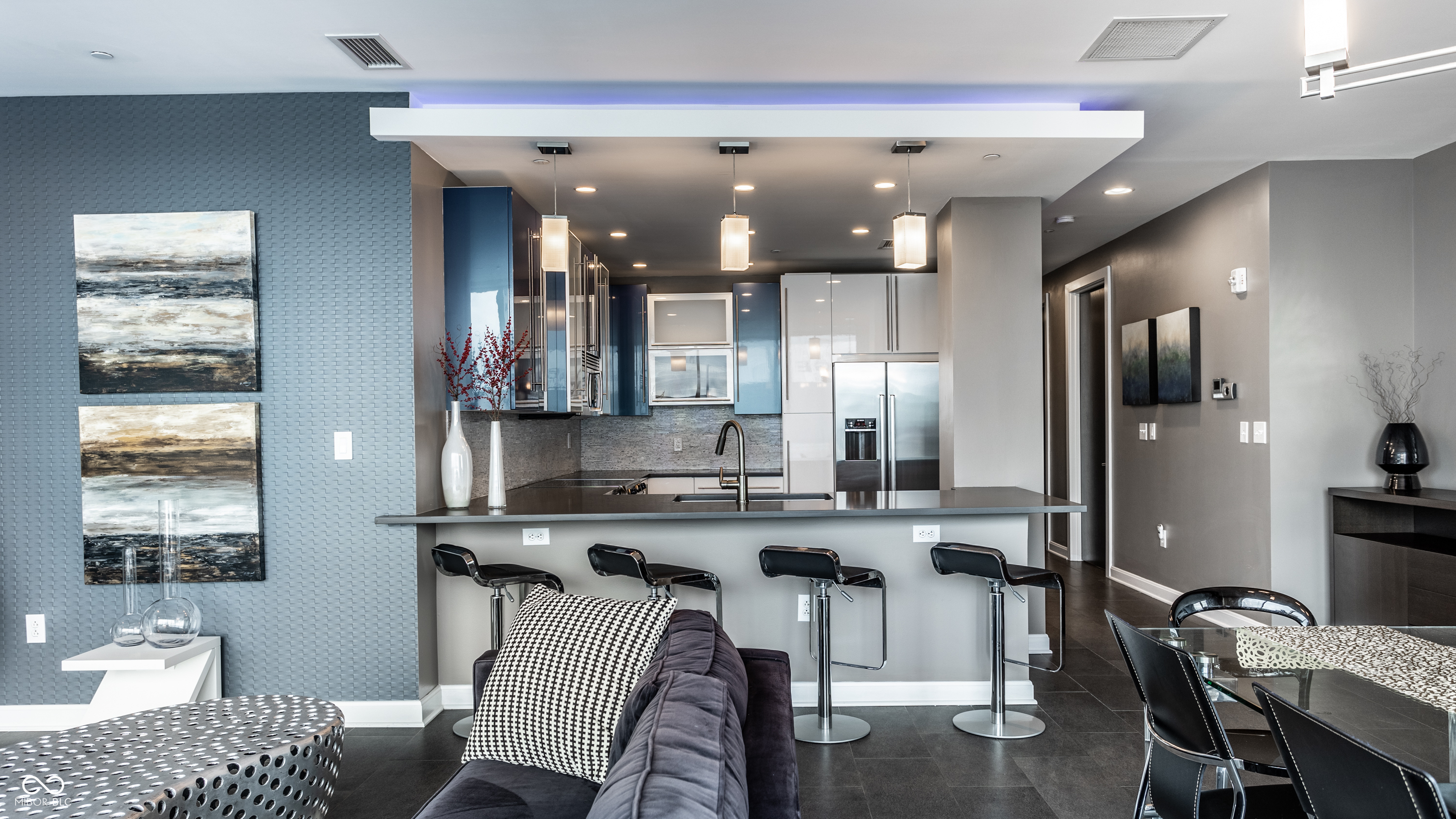 1 Virginia Avenue Unit: APT 607