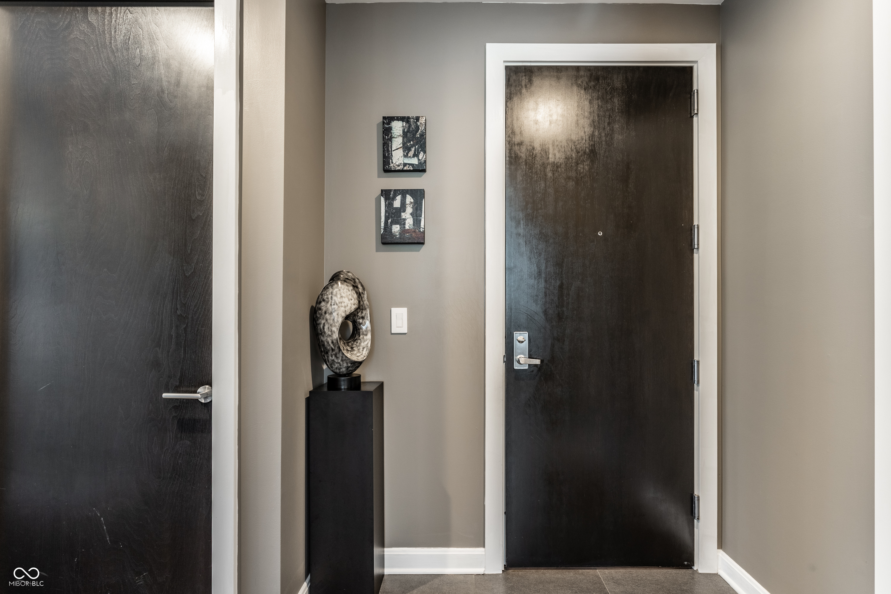 1 Virginia Avenue Unit: APT 607