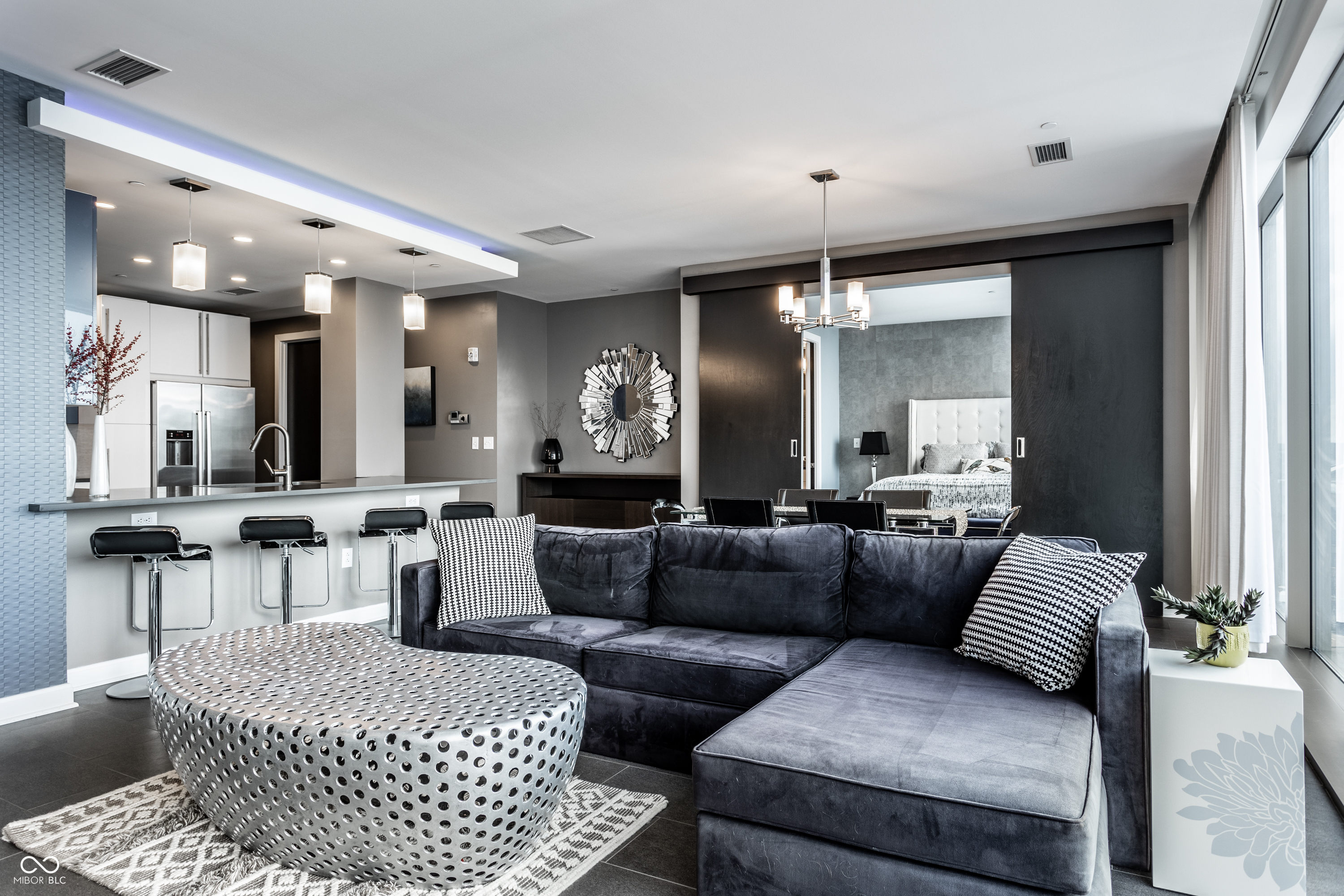 1 Virginia Avenue Unit: APT 607