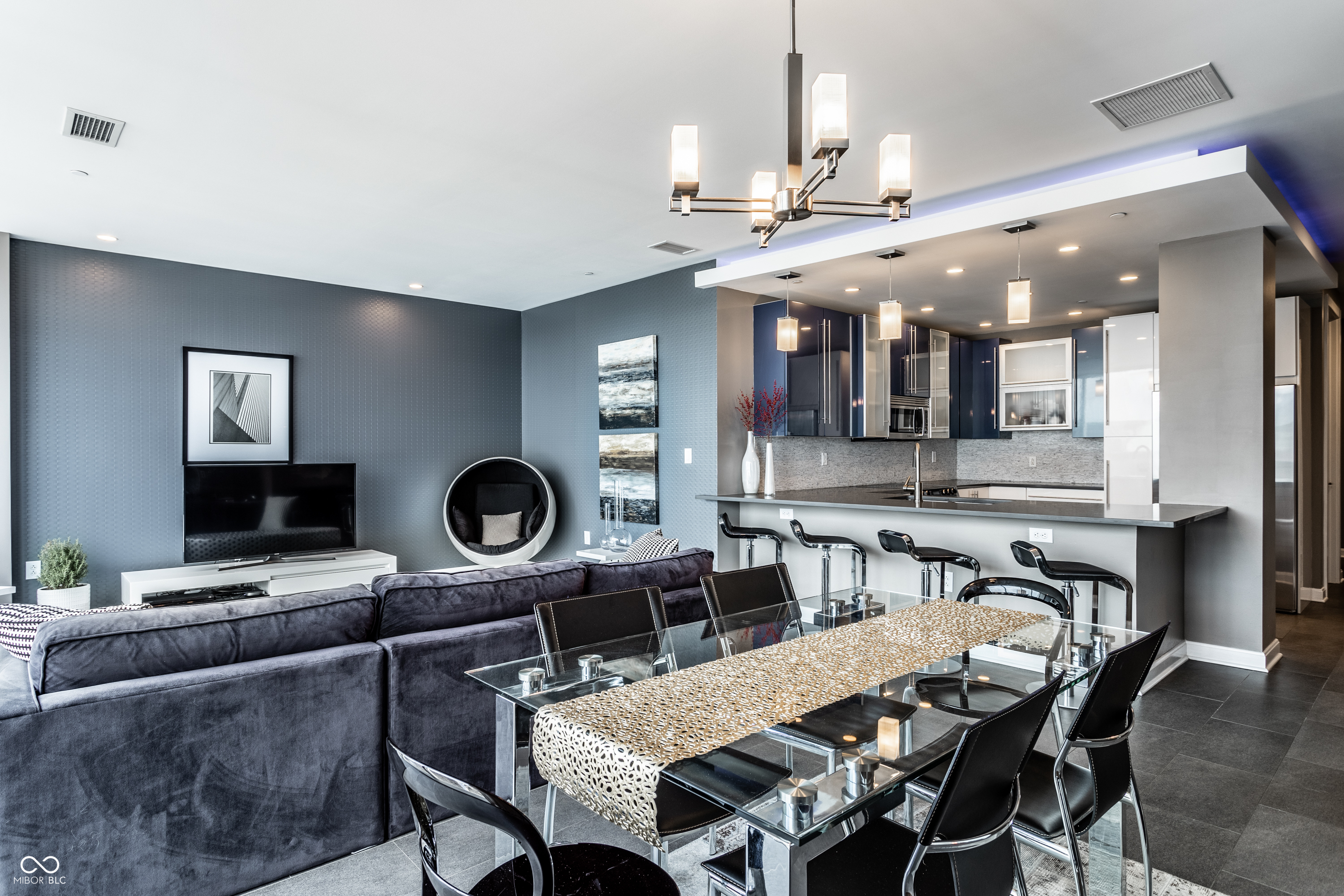 1 Virginia Avenue Unit: APT 607