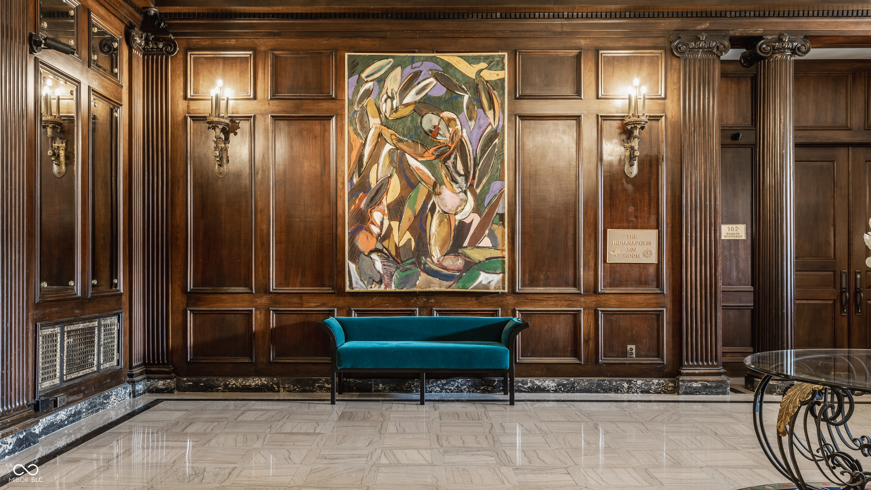 350 N Meridian Street Unit: UNIT 606/607