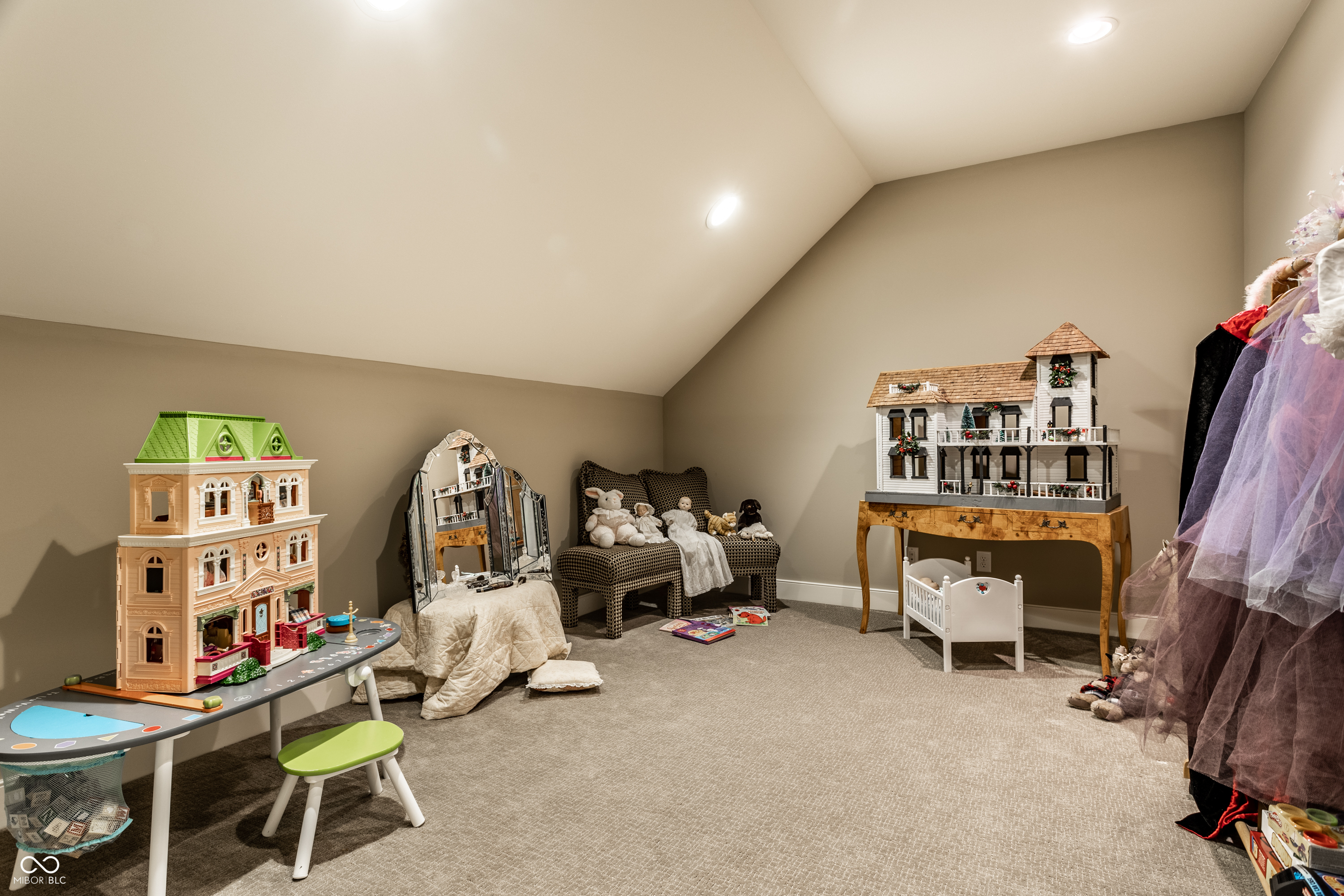 12823 Bird Cage