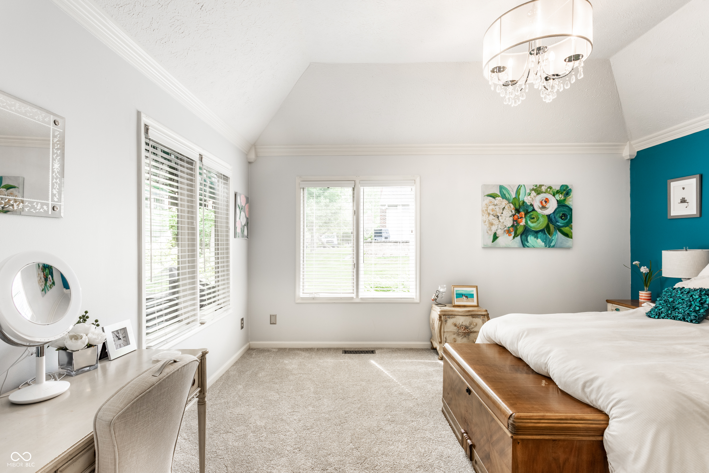 9265 Tamarack Drive