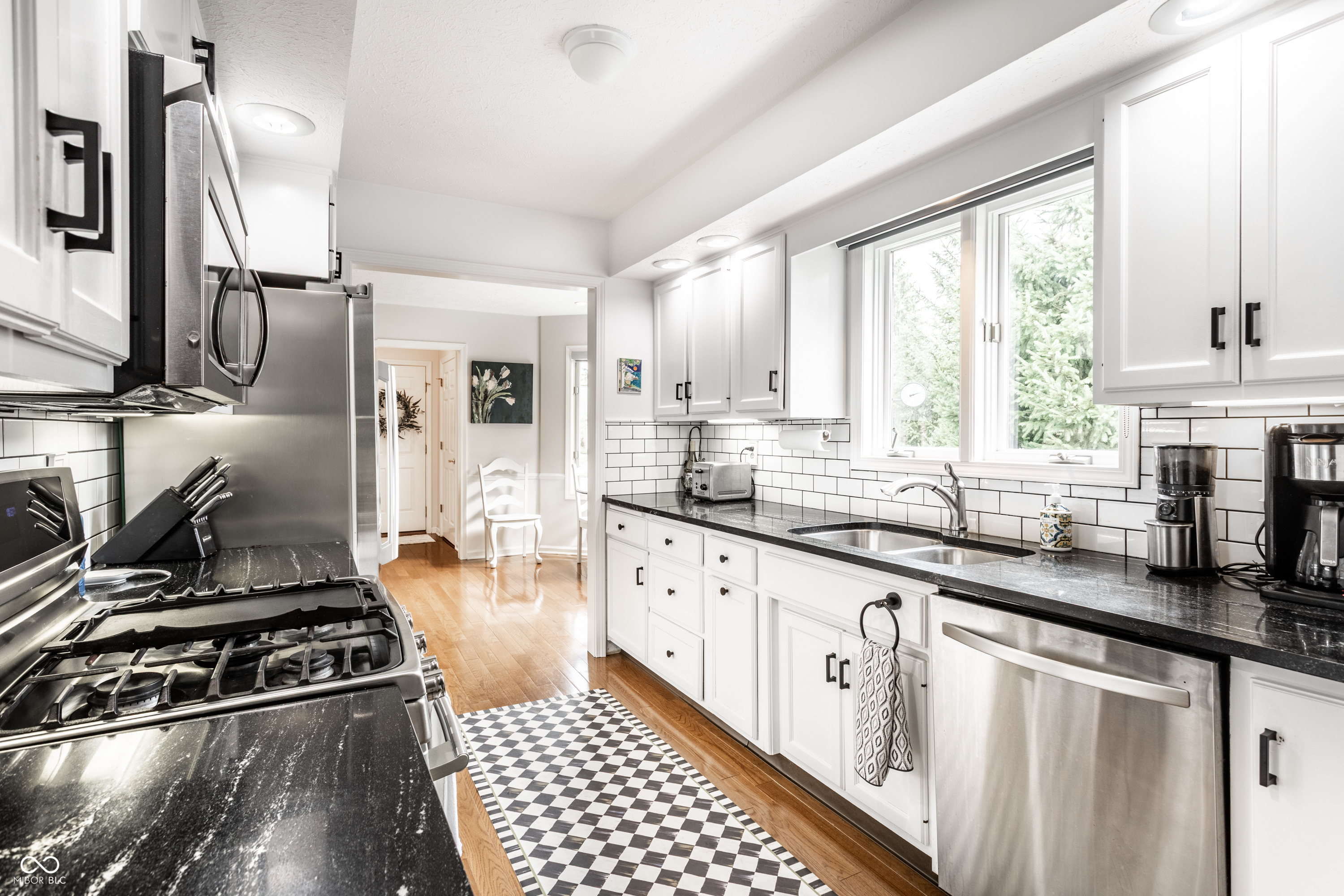 9265 Tamarack Drive