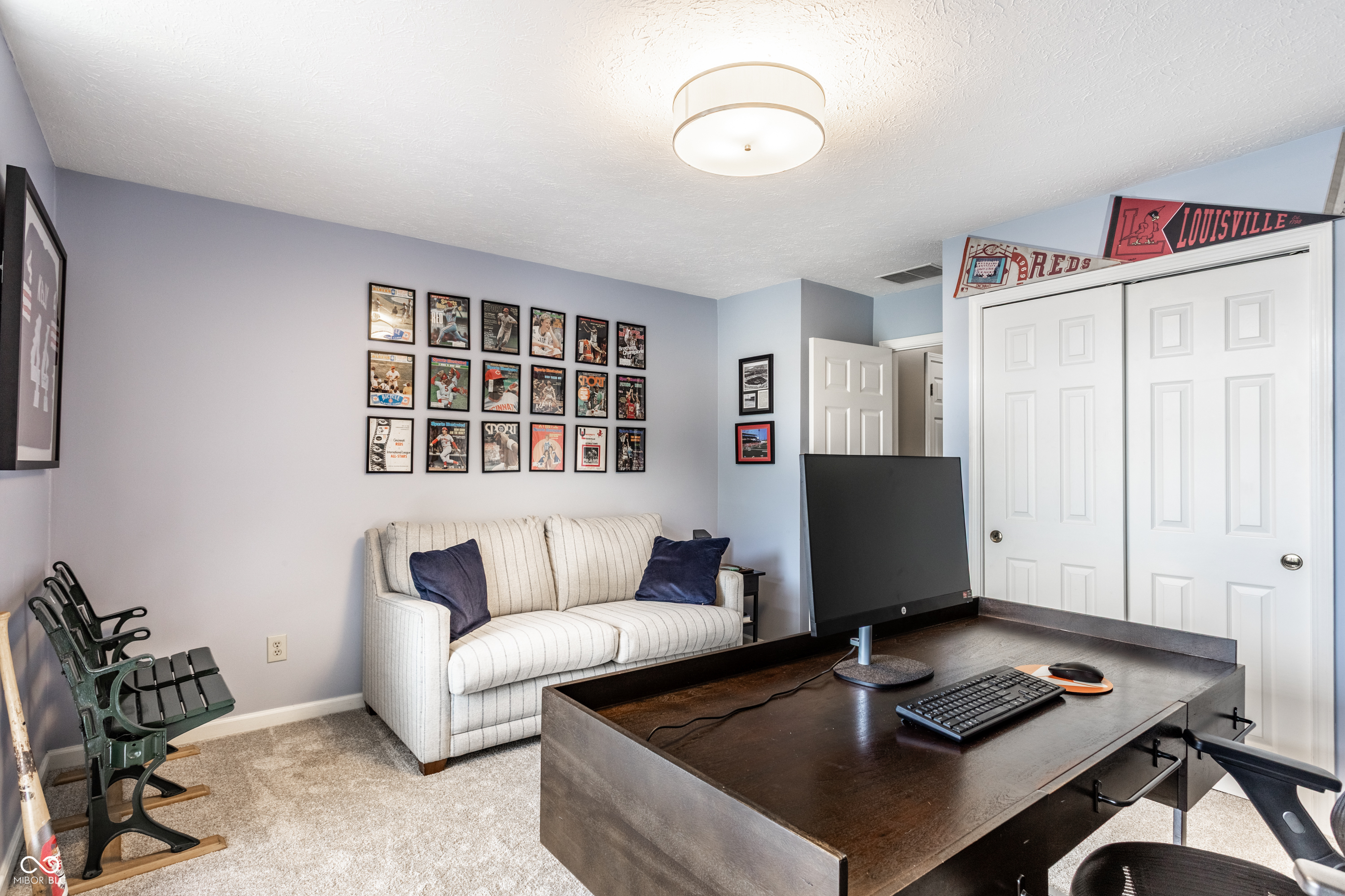 9265 Tamarack Drive